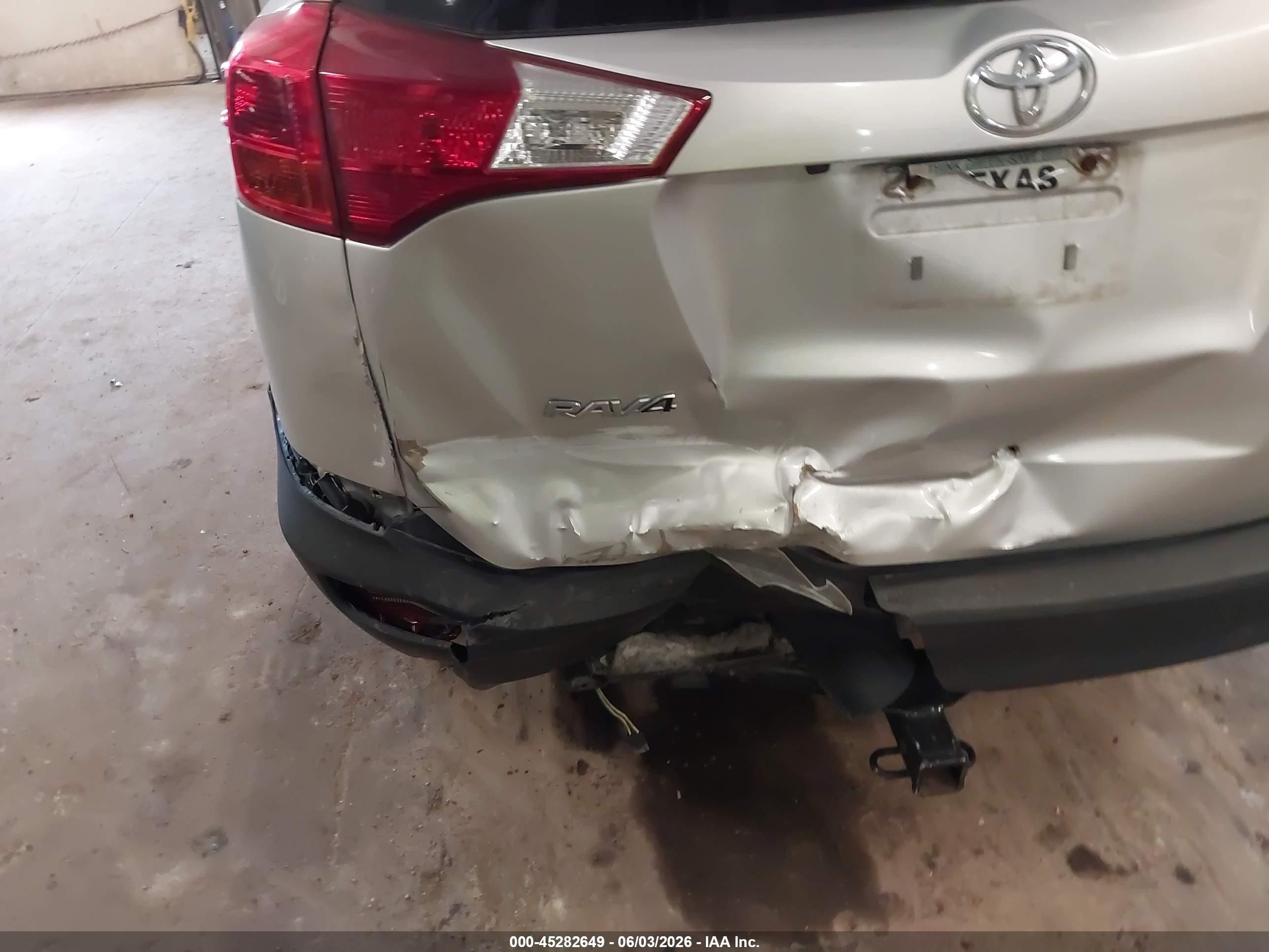 2015 Toyota Rav4 Limited Silver vin: 2T3YFREV2FW231576