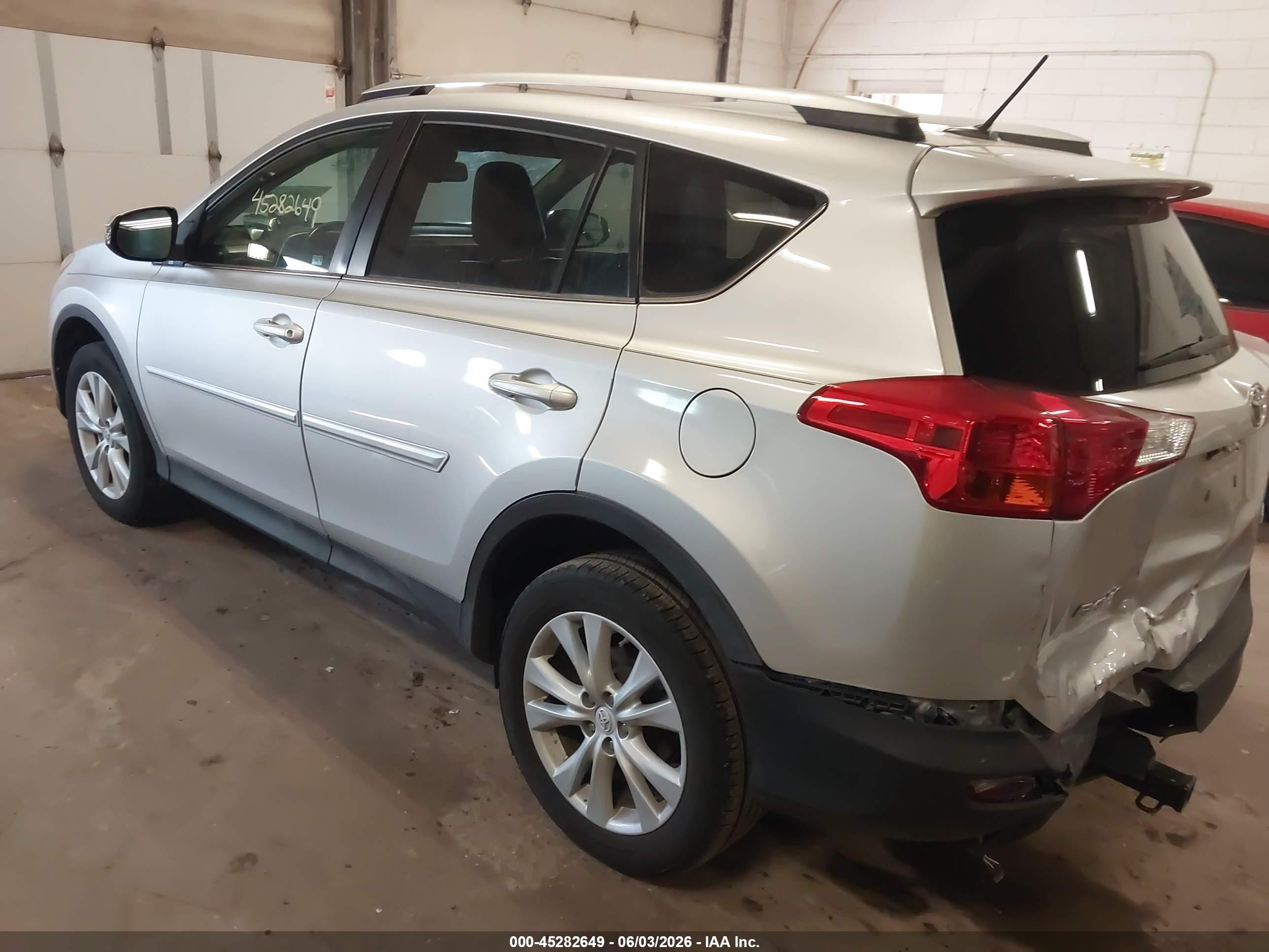 2015 Toyota Rav4 Limited Silver vin: 2T3YFREV2FW231576