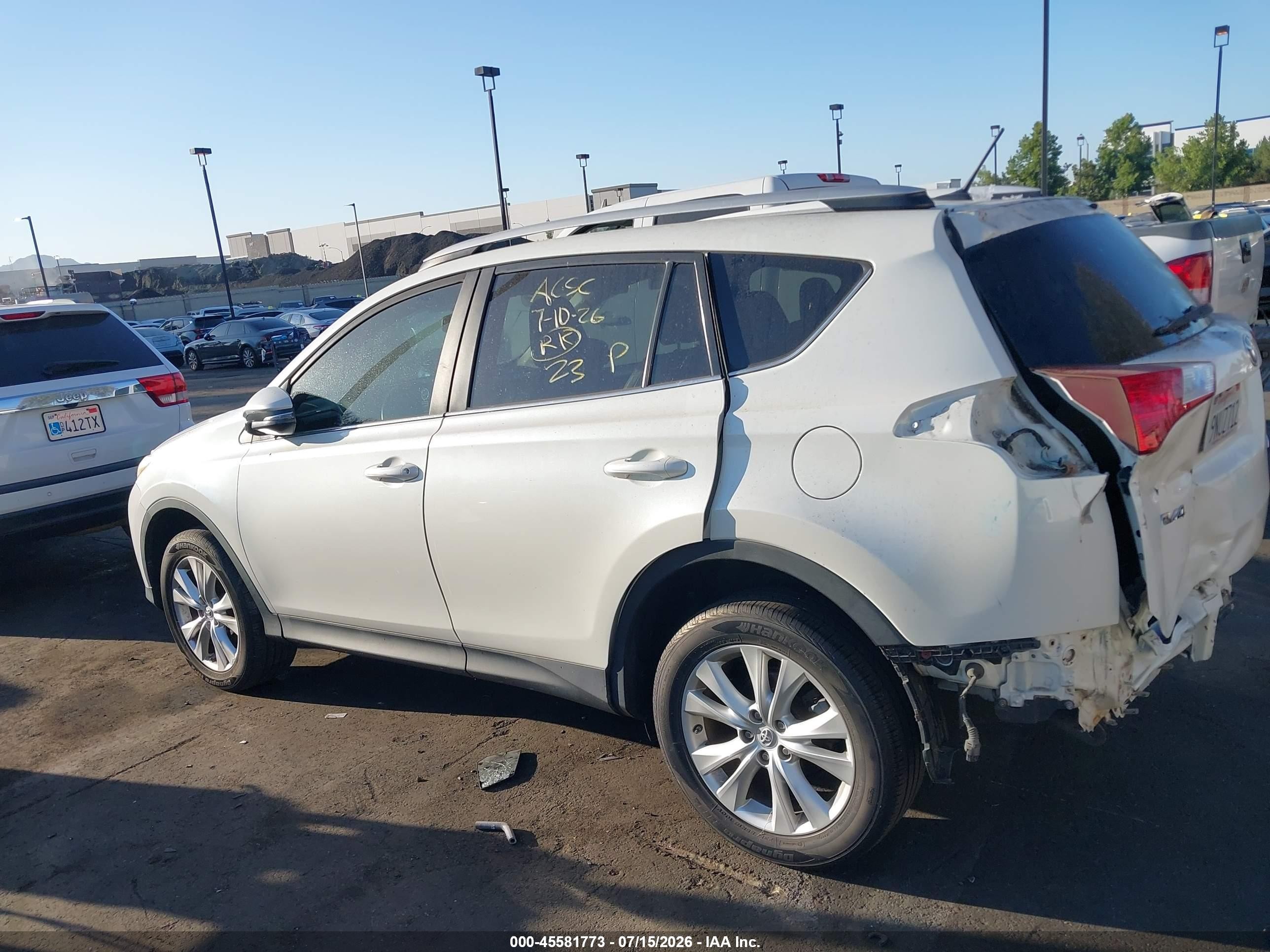 2013 Toyota Rav4 Limited White vin: 2T3YFREV3DW031643