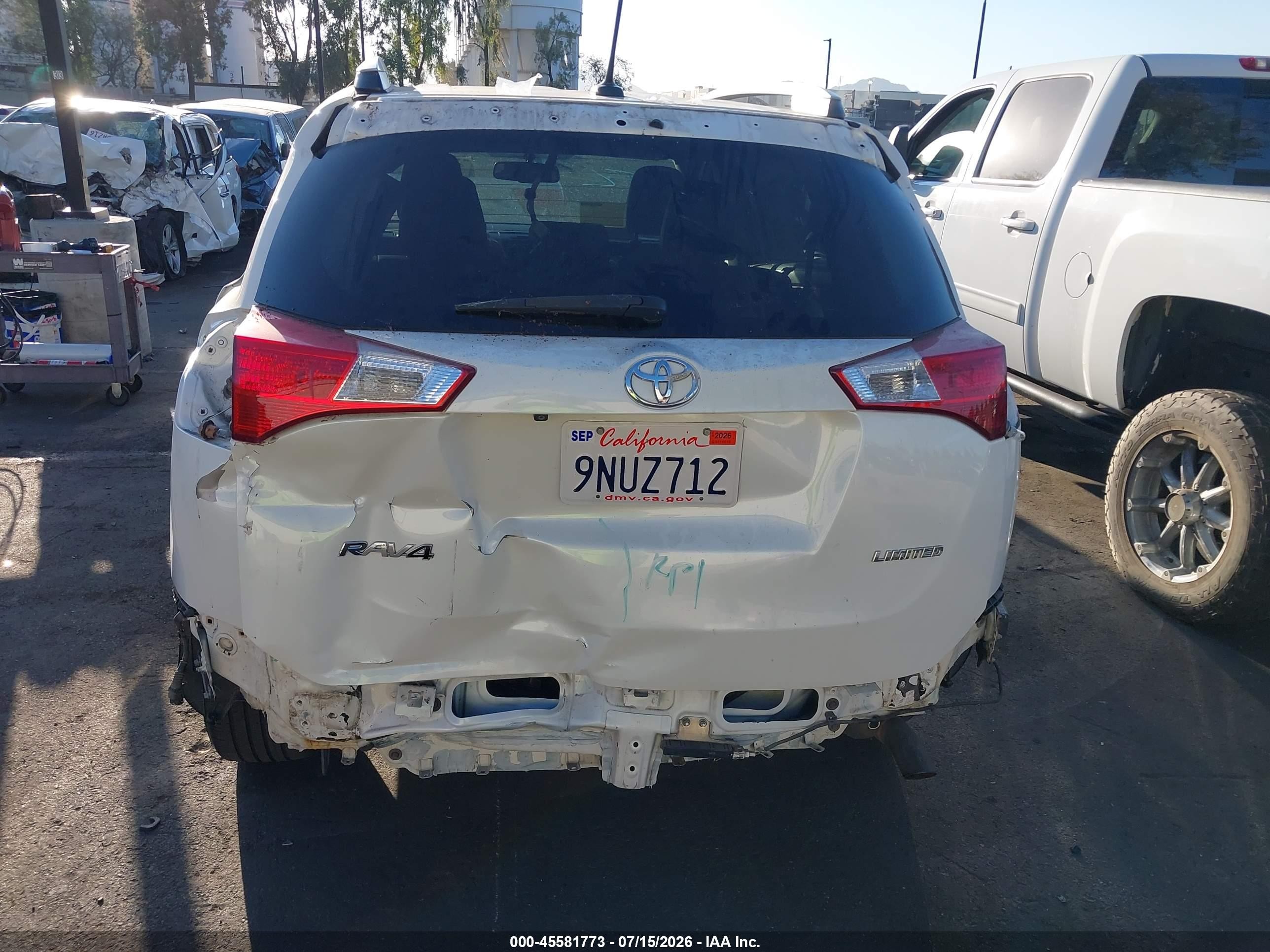 2013 Toyota Rav4 Limited White vin: 2T3YFREV3DW031643