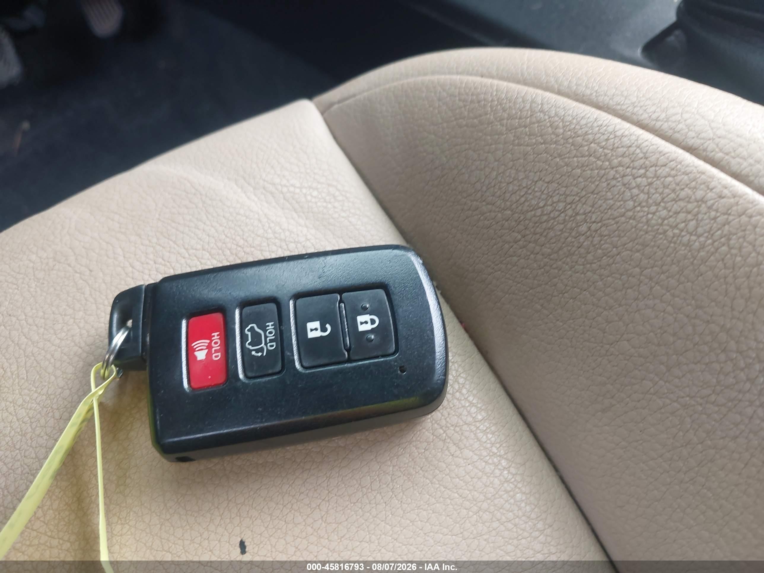 2015 Toyota Rav4 Limited White vin: 2T3YFREV3FW134810