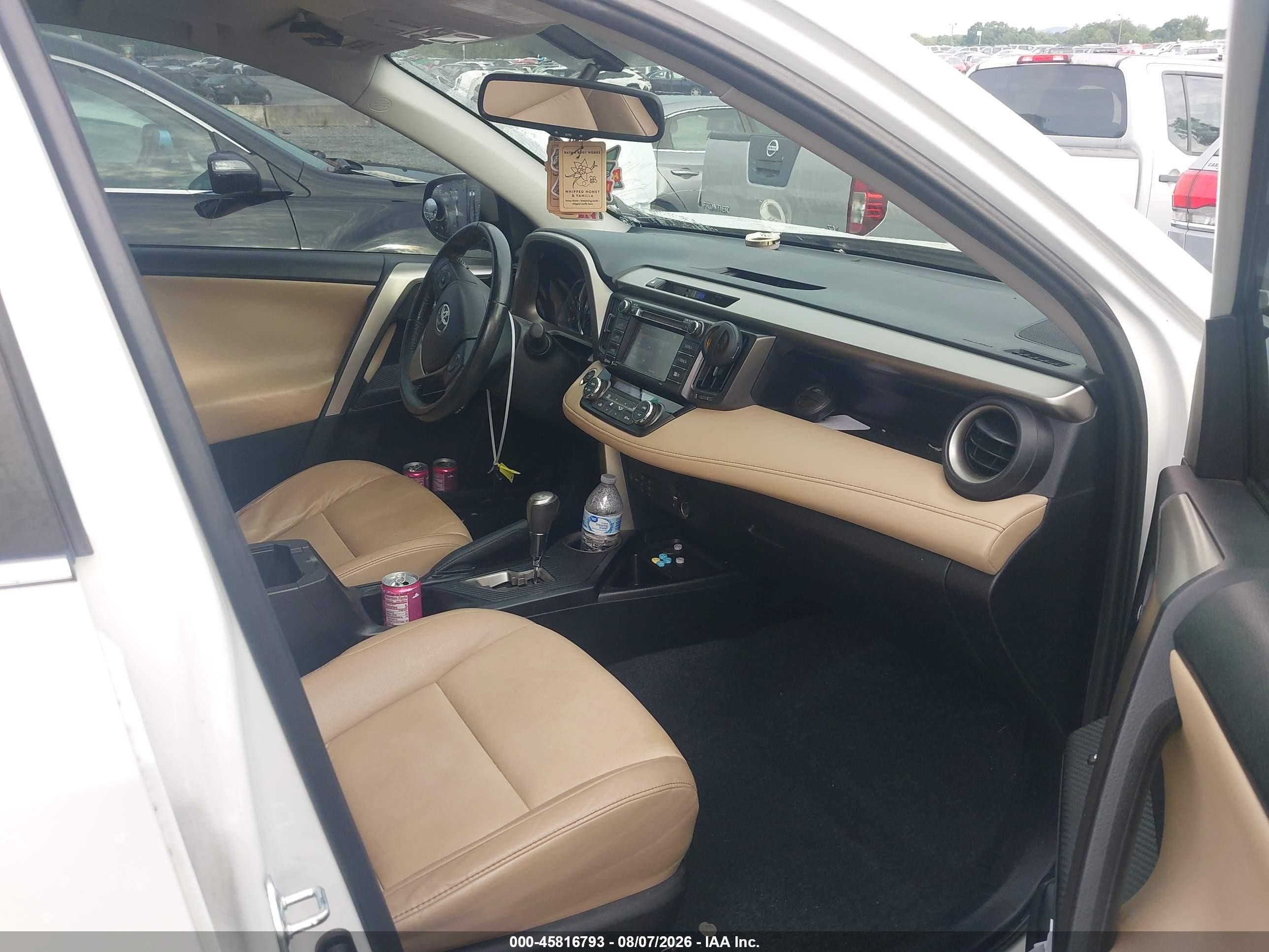 2015 Toyota Rav4 Limited White vin: 2T3YFREV3FW134810