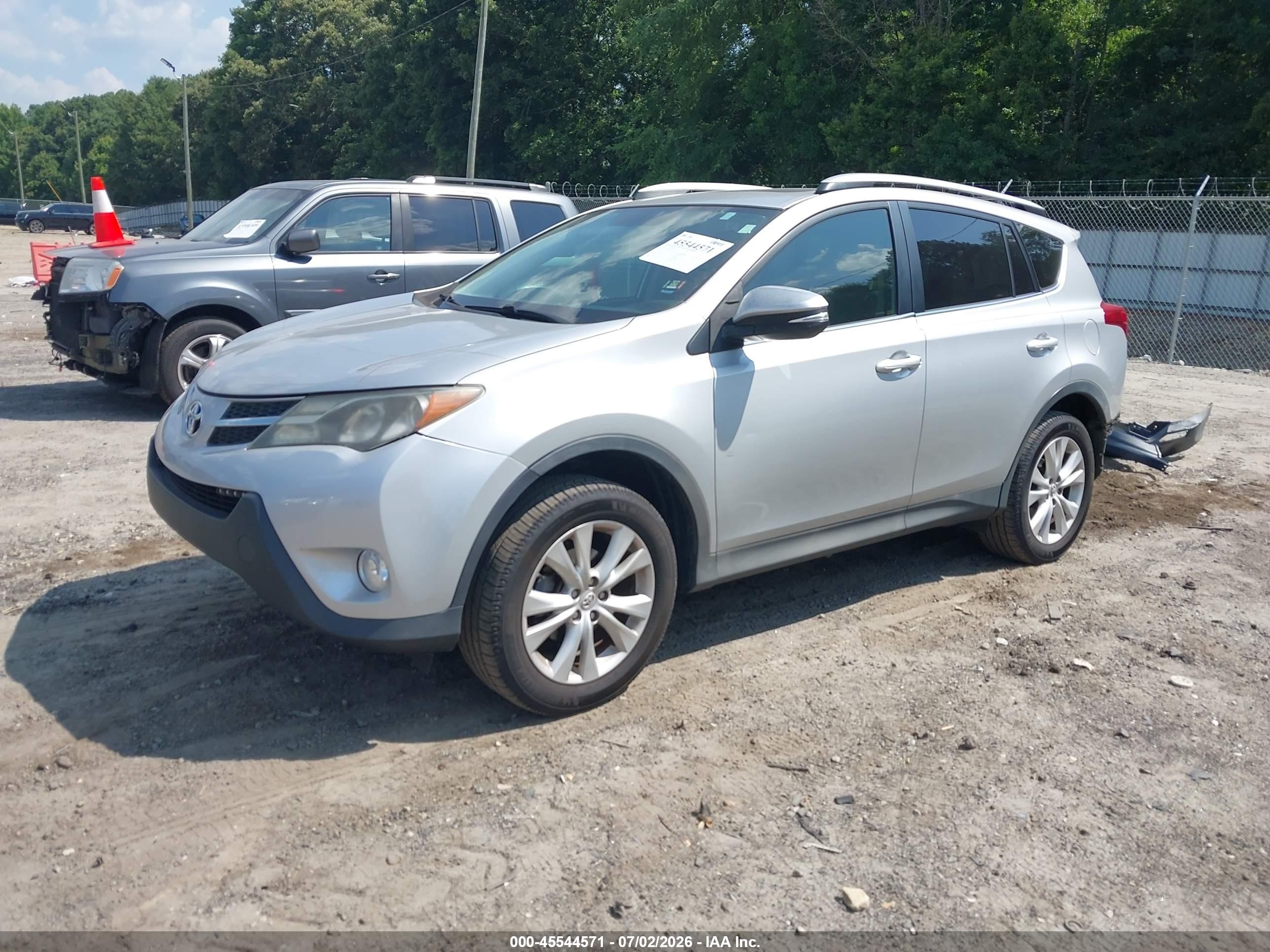 2015 Toyota Rav4 Limited Серебряный vin: 2T3YFREV3FW179939