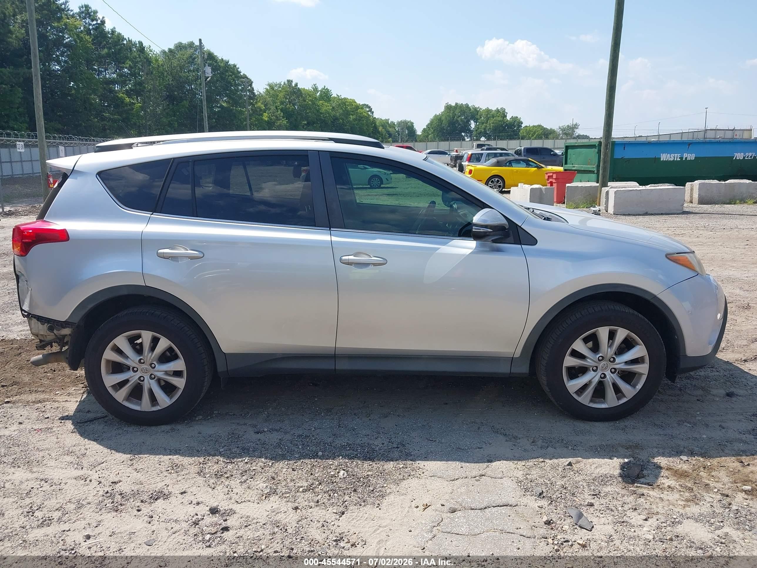 2015 Toyota Rav4 Limited Серебряный vin: 2T3YFREV3FW179939
