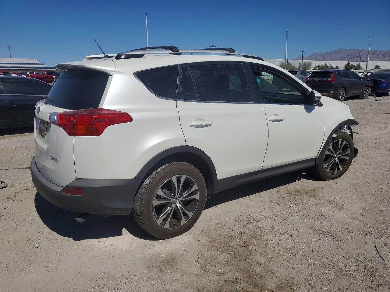 2015 Toyota Rav4 Limited White vin: 2T3YFREV3FW209635