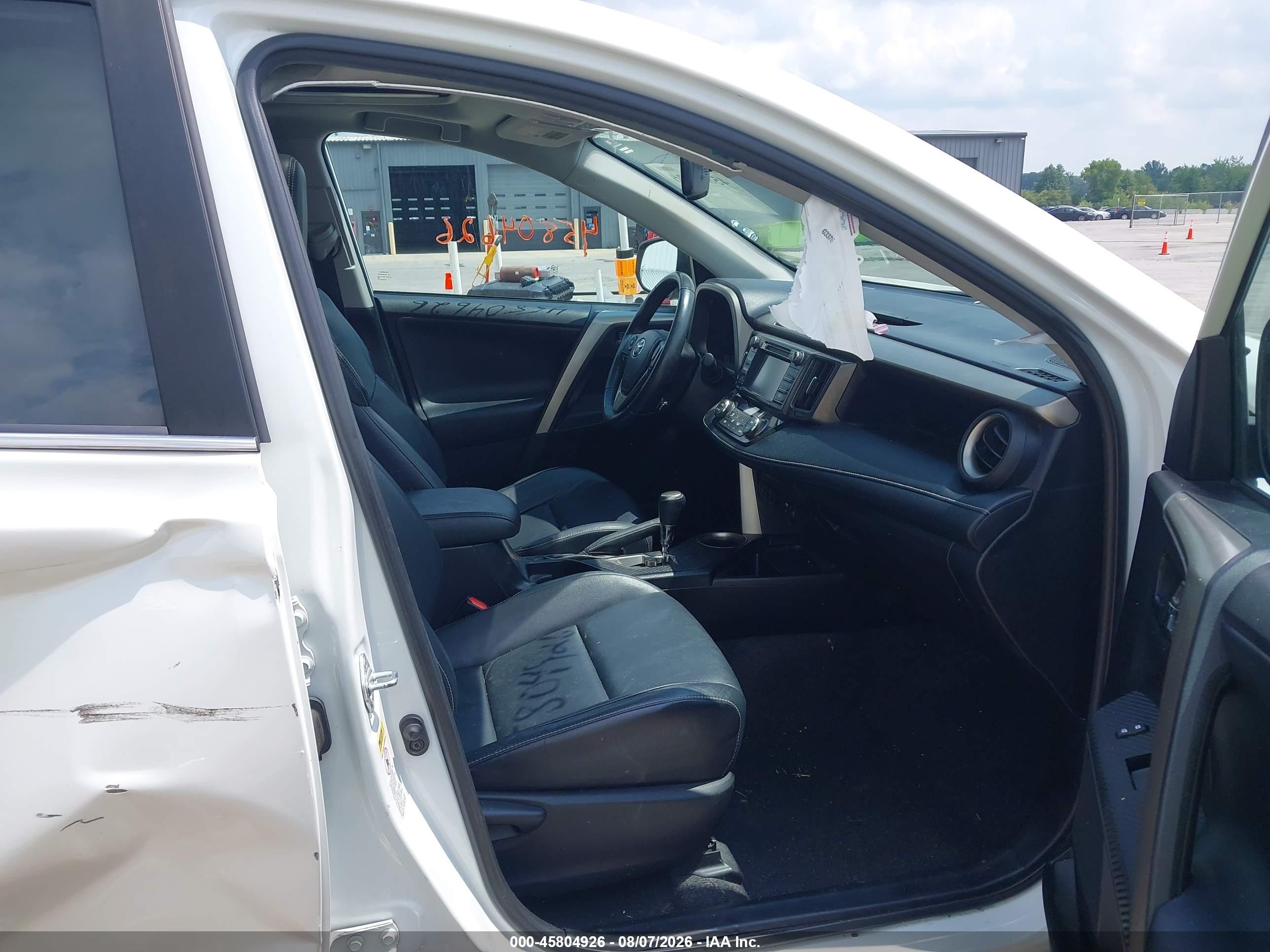 2015 Toyota Rav4 Limited White vin: 2T3YFREV3FW230887