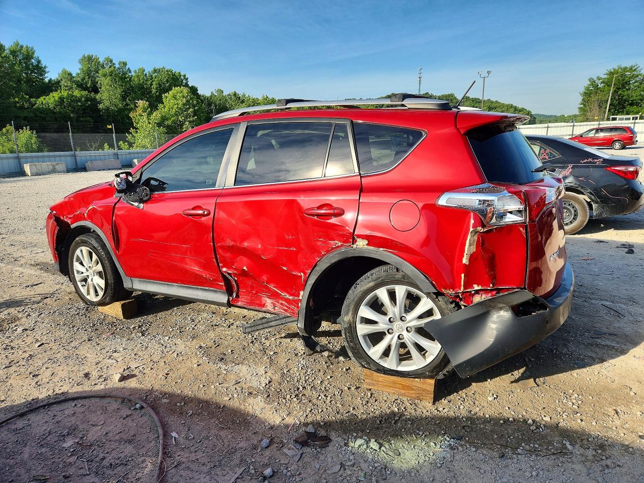 2015 Toyota Rav4 Limited Red vin: 2T3YFREV4FW159232
