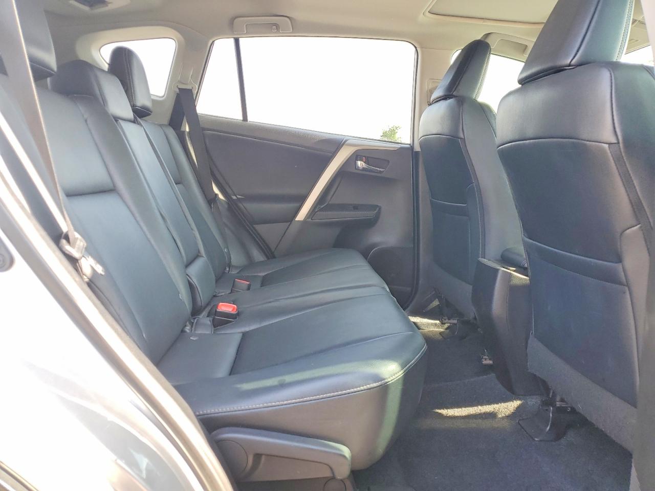 2015 Toyota Rav4 Limited Silver vin: 2T3YFREV4FW185605