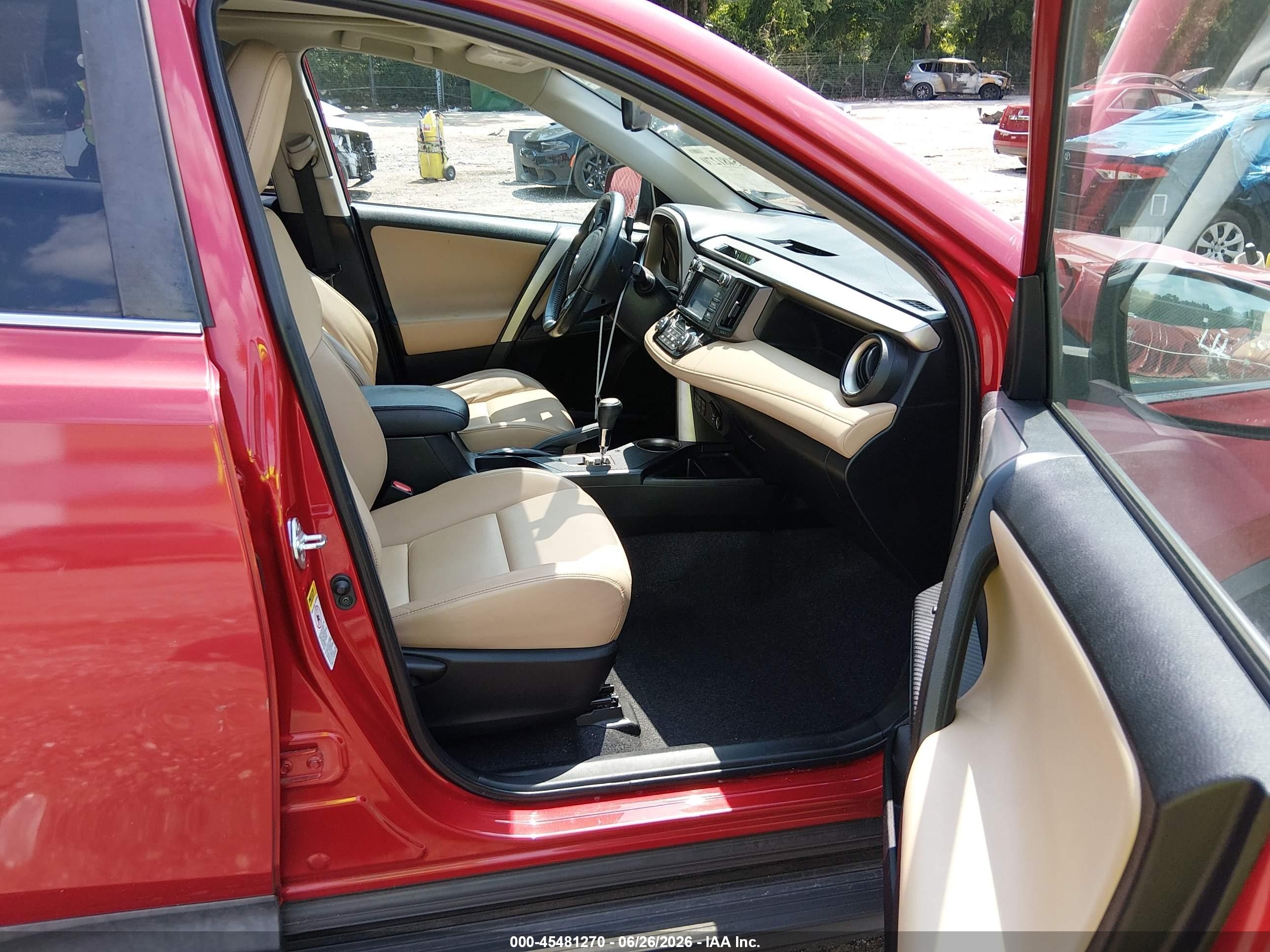 2015 Toyota Rav4 Limited Red vin: 2T3YFREV4FW227318