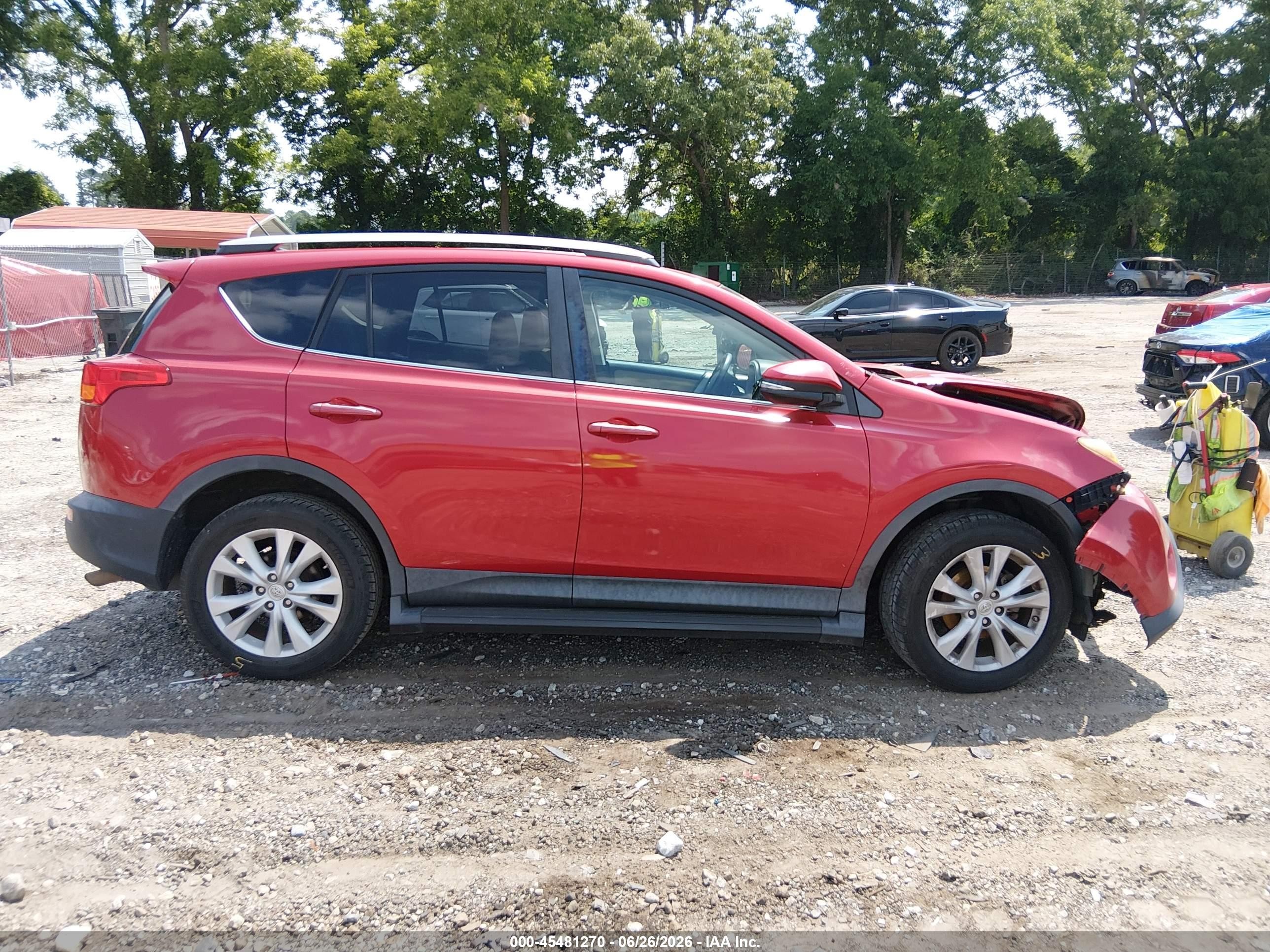 2015 Toyota Rav4 Limited Red vin: 2T3YFREV4FW227318