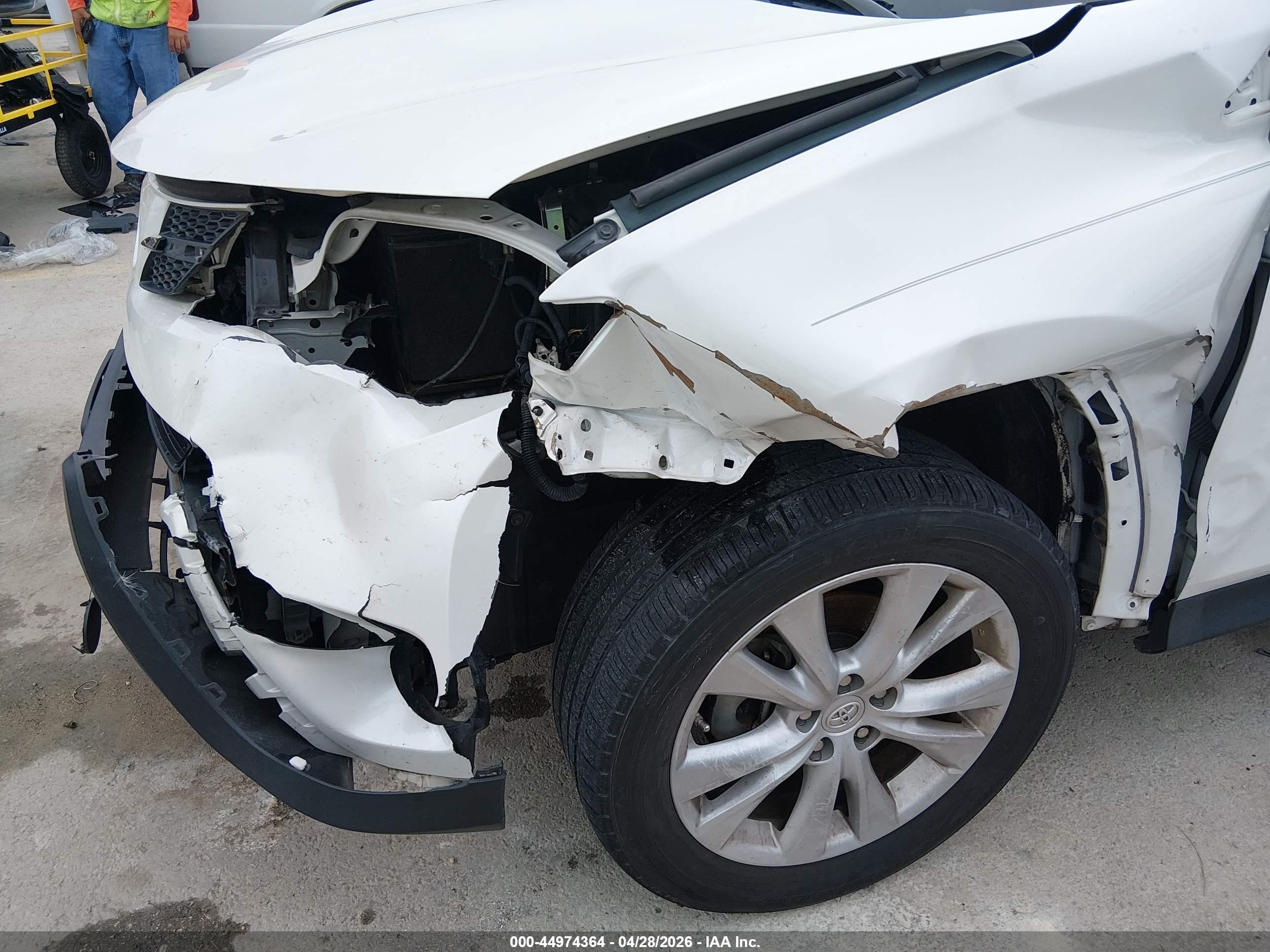 2014 Toyota Rav4 Limited White vin: 2T3YFREV5EW104755