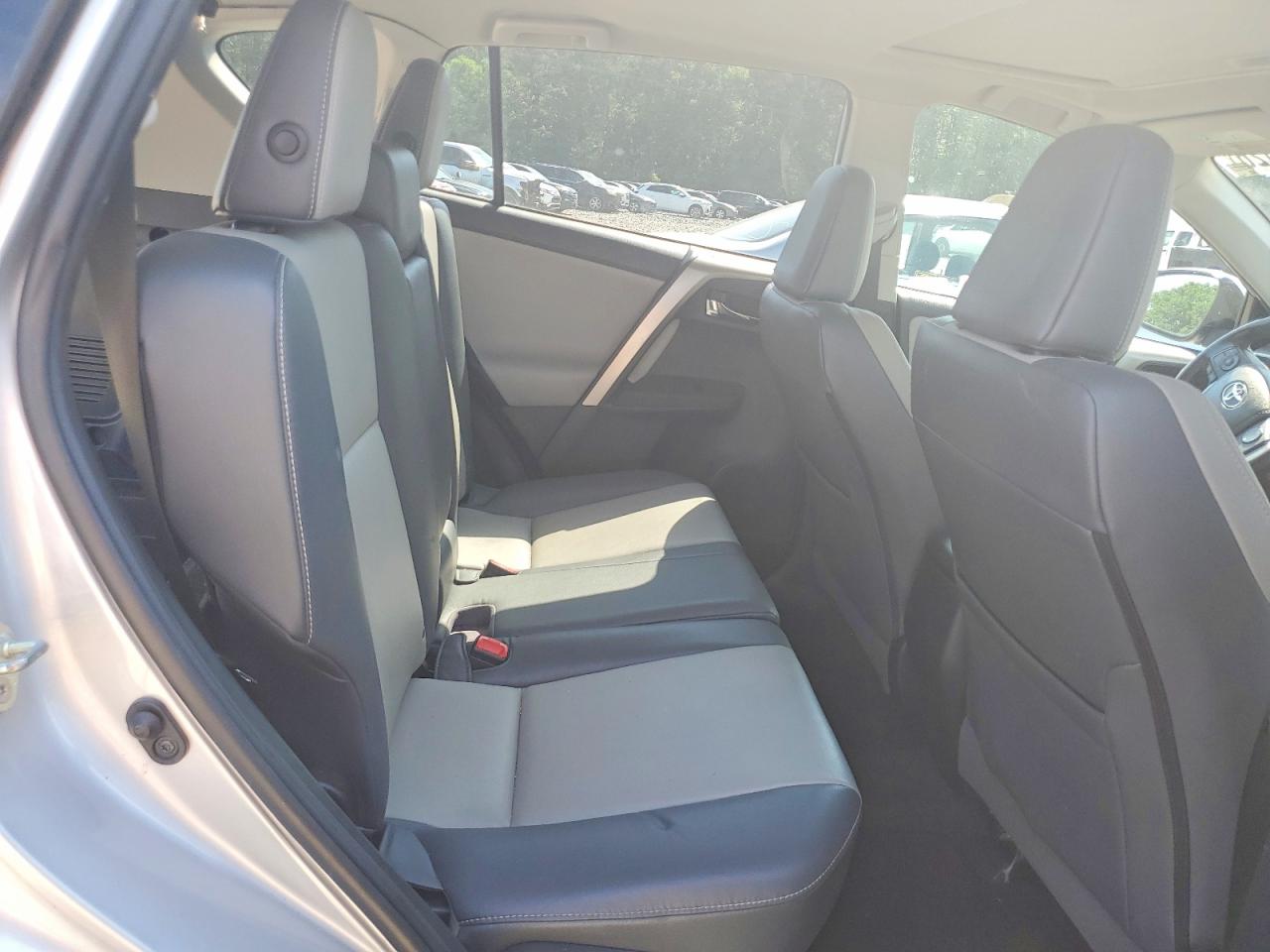 2015 Toyota Rav4 Limited Silver vin: 2T3YFREV5FW155075
