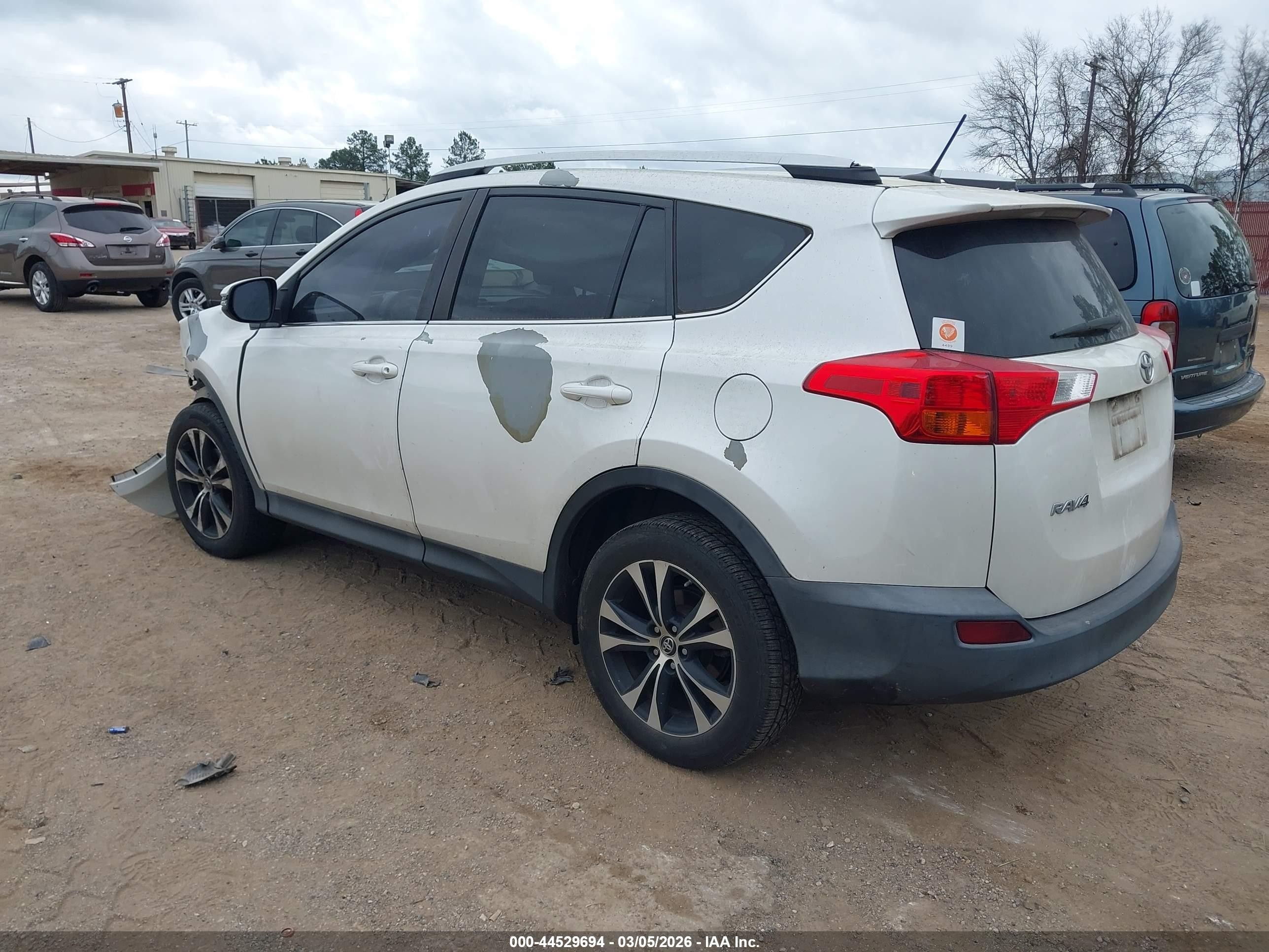 2015 Toyota Rav4 Limited White vin: 2T3YFREV5FW156968