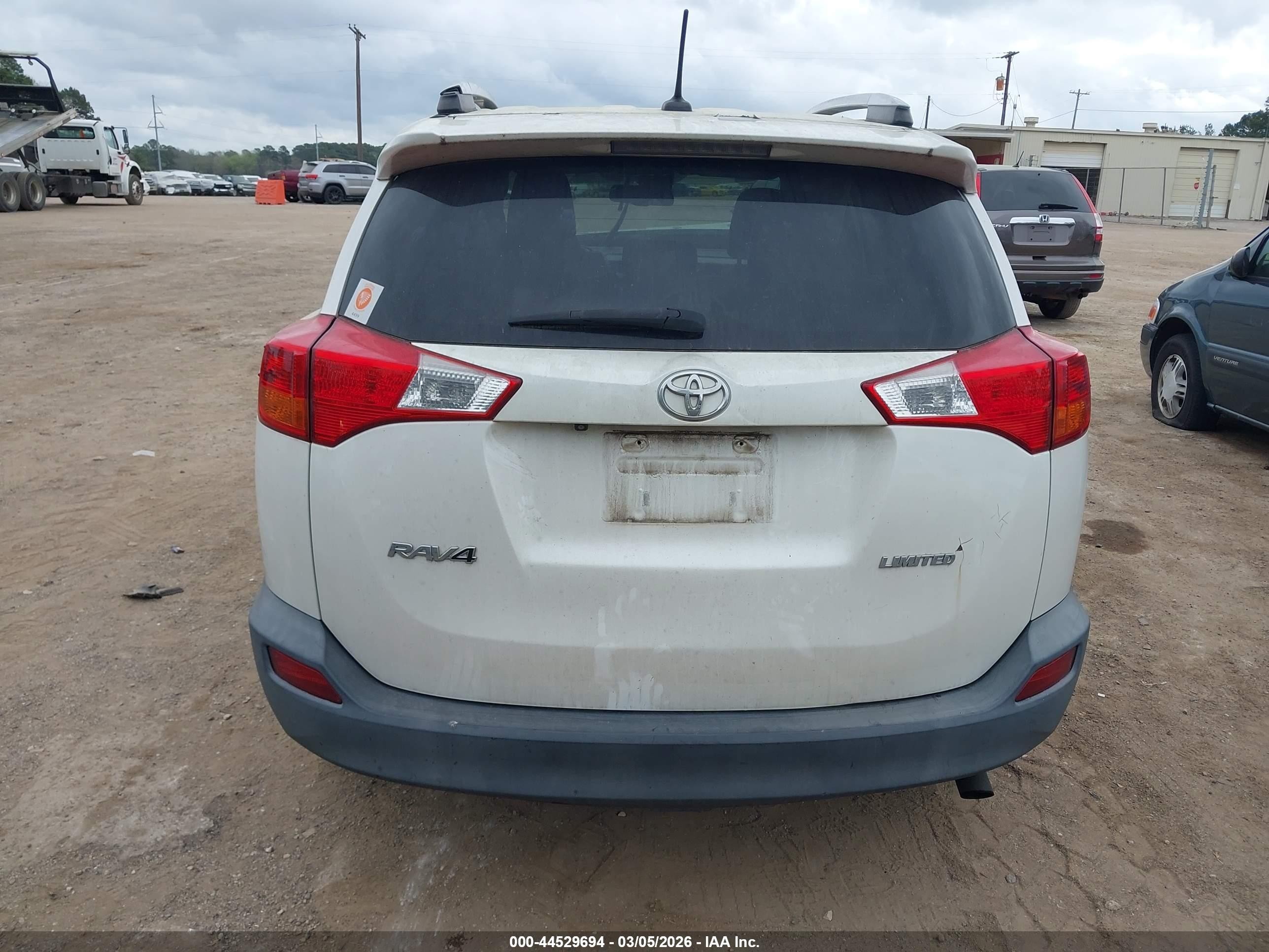 2015 Toyota Rav4 Limited White vin: 2T3YFREV5FW156968