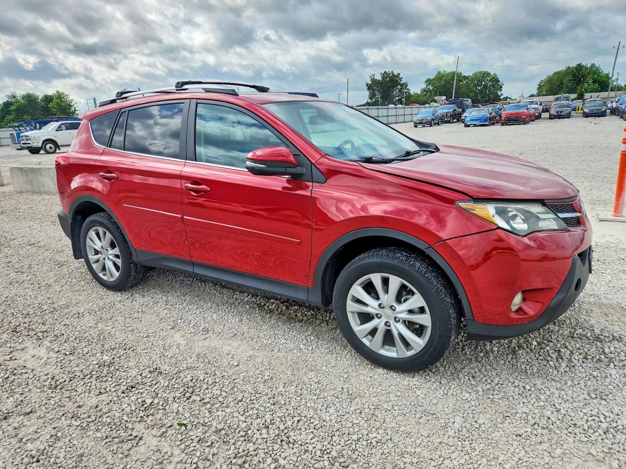 2015 Toyota Rav 4 Red vin: 2T3YFREV5FW164925