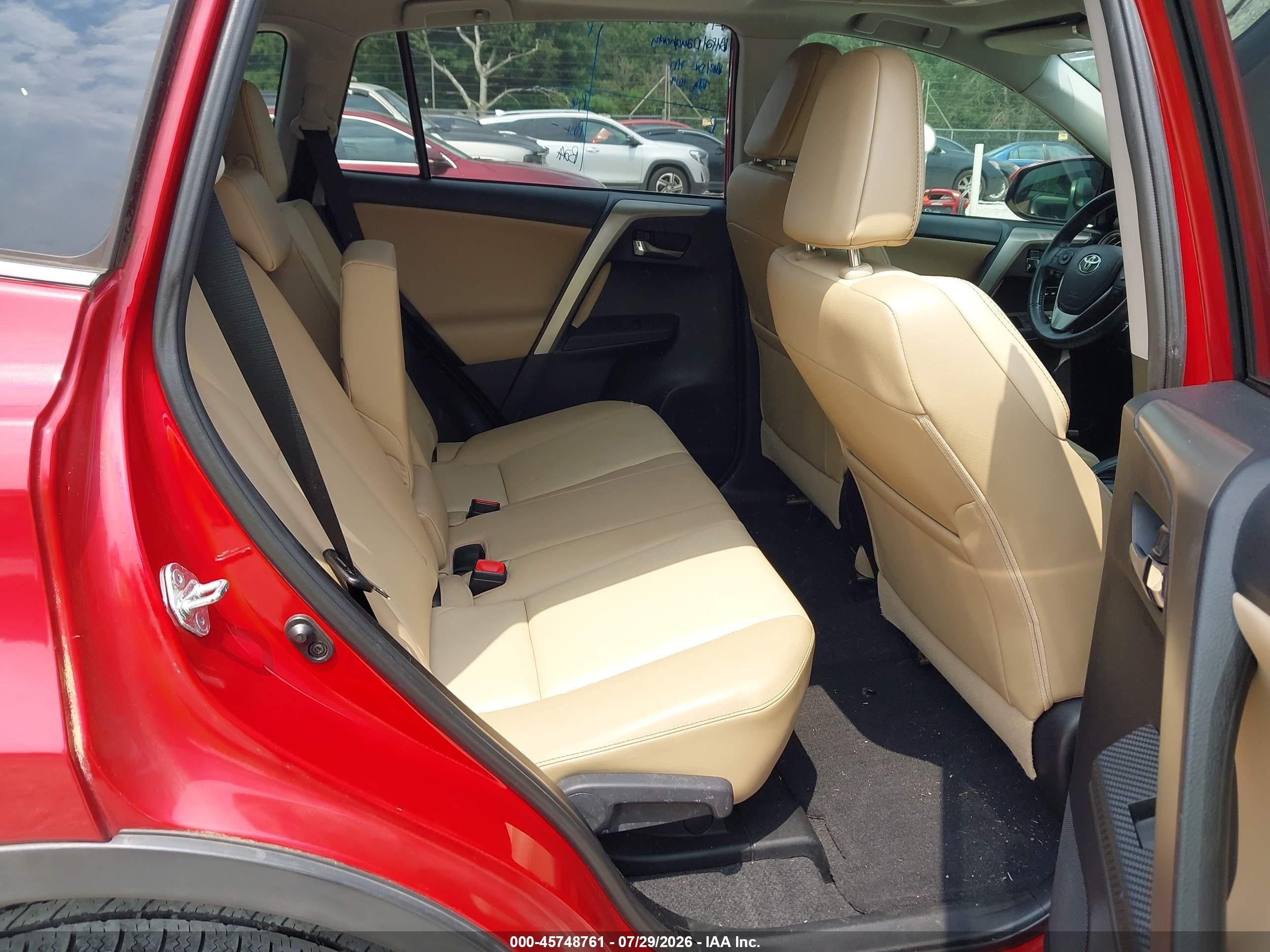 2015 Toyota Rav4 Limited Red vin: 2T3YFREV5FW176542