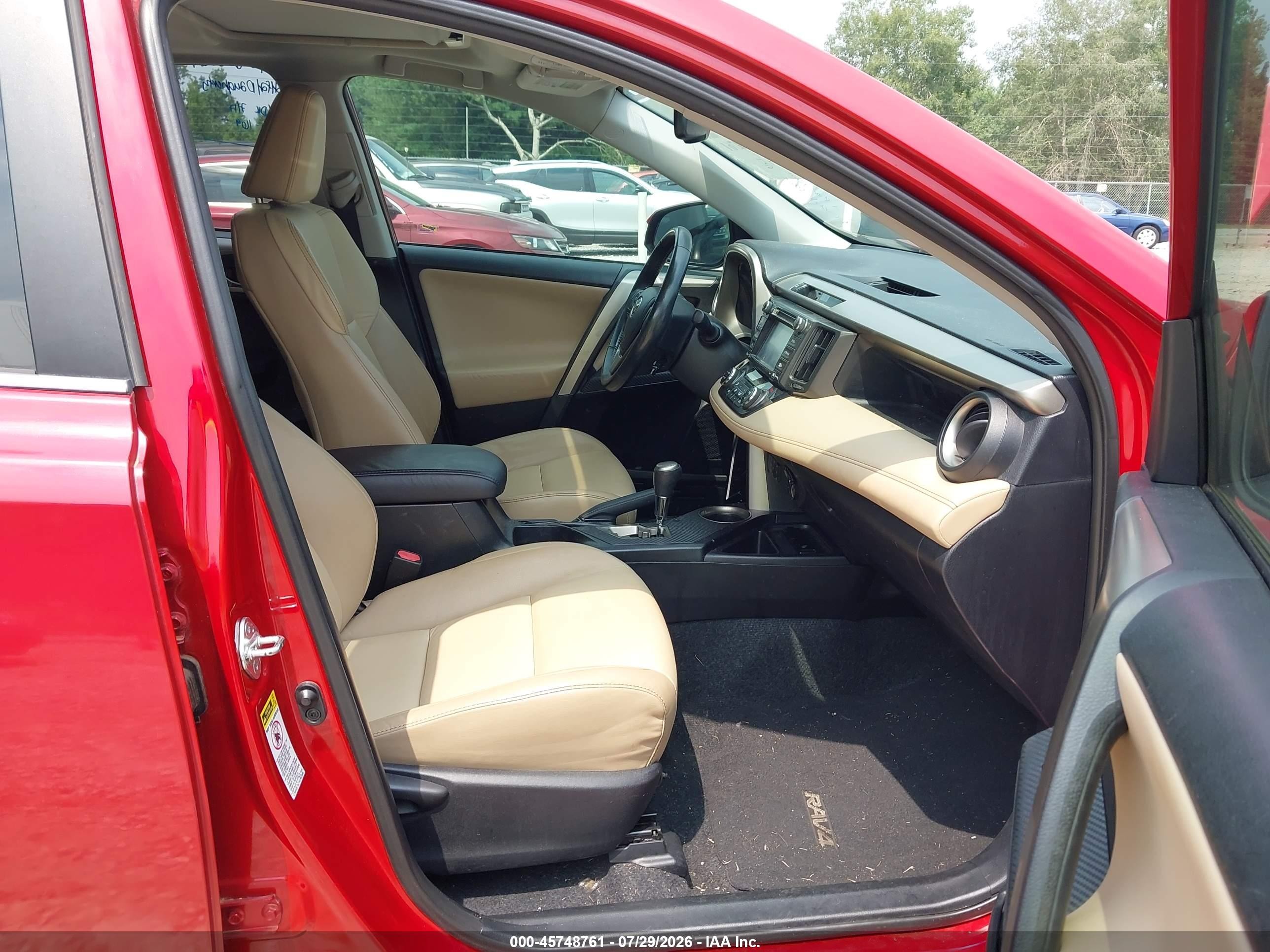 2015 Toyota Rav4 Limited Red vin: 2T3YFREV5FW176542