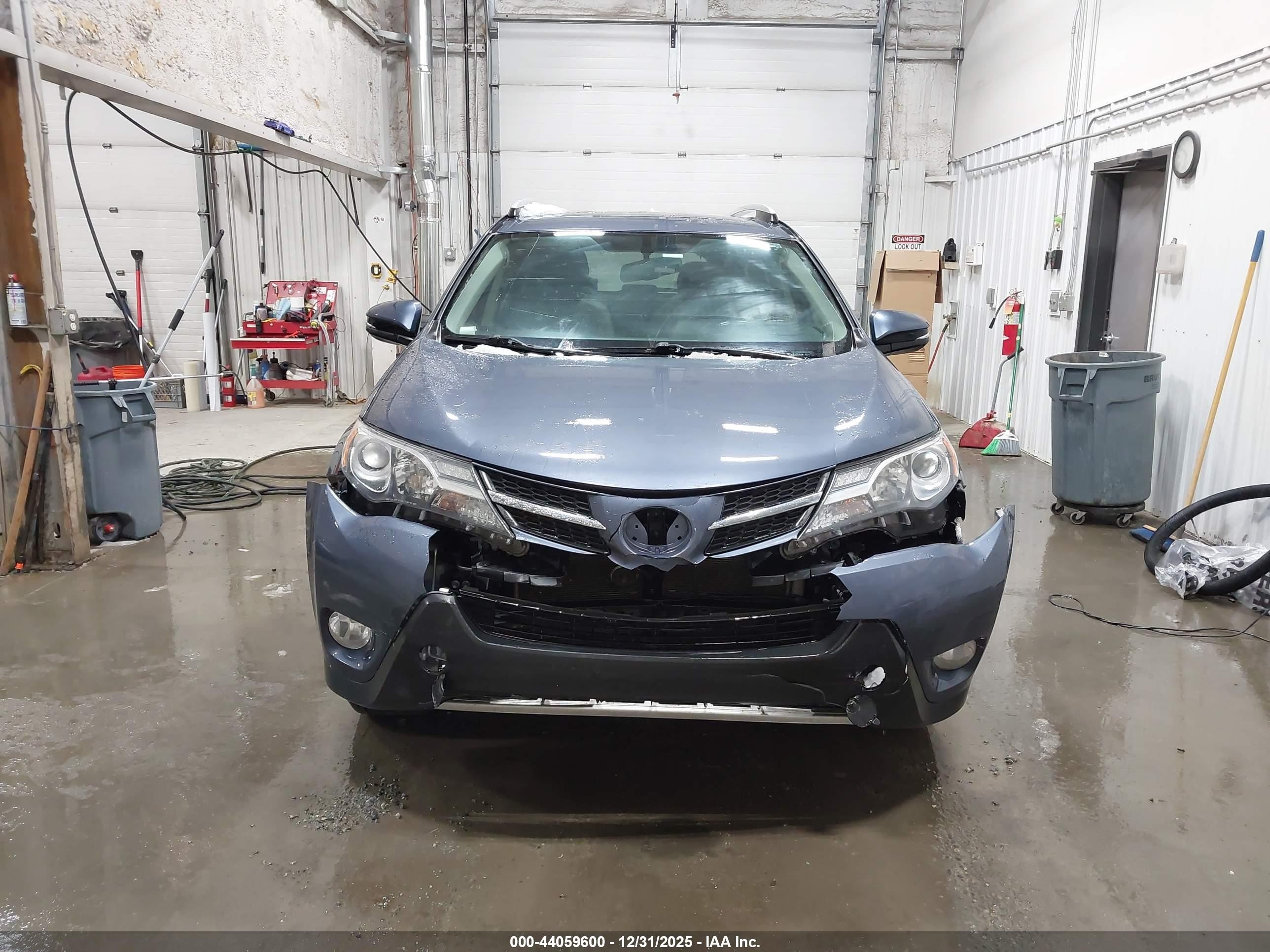 2013 Toyota Rav4 Limited Blue vin: 2T3YFREV6DW004288