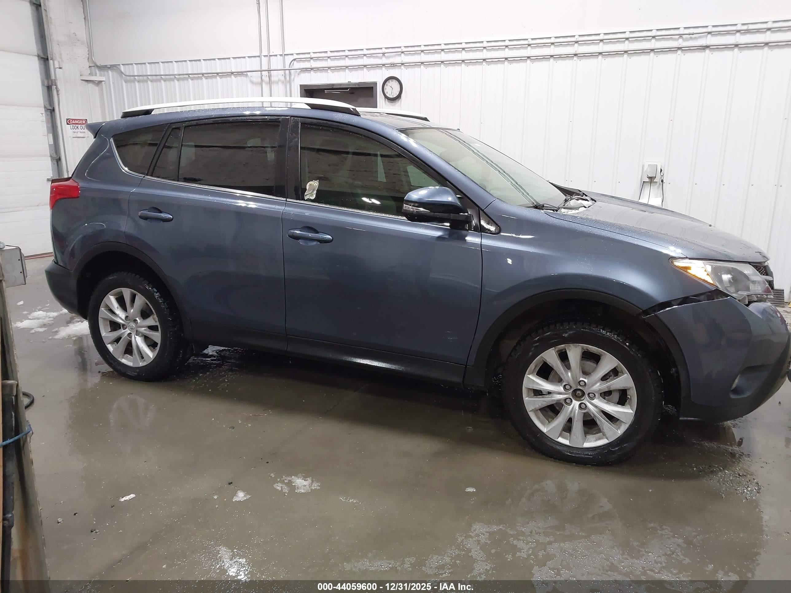 2013 Toyota Rav4 Limited Blue vin: 2T3YFREV6DW004288