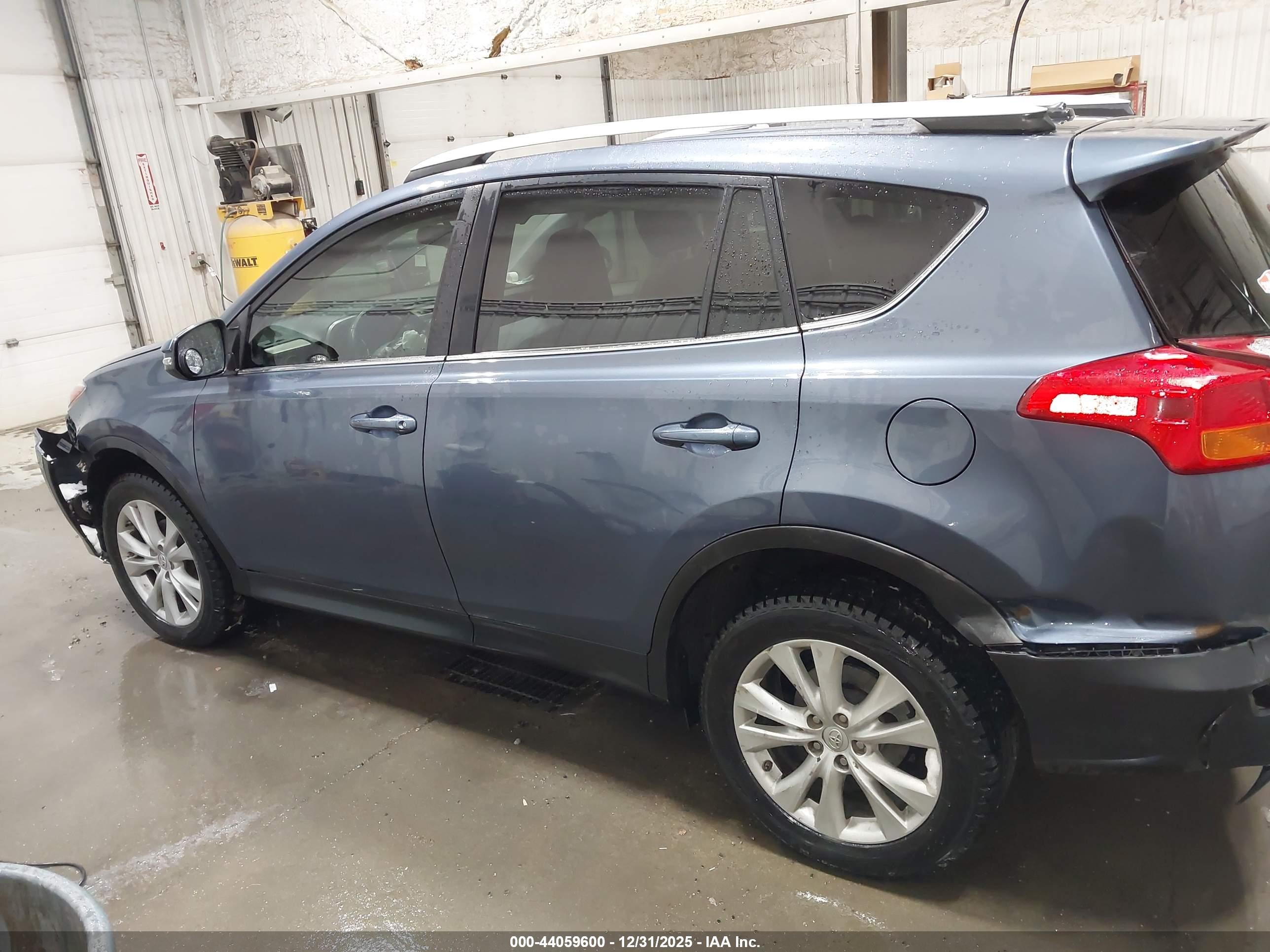 2013 Toyota Rav4 Limited Blue vin: 2T3YFREV6DW004288
