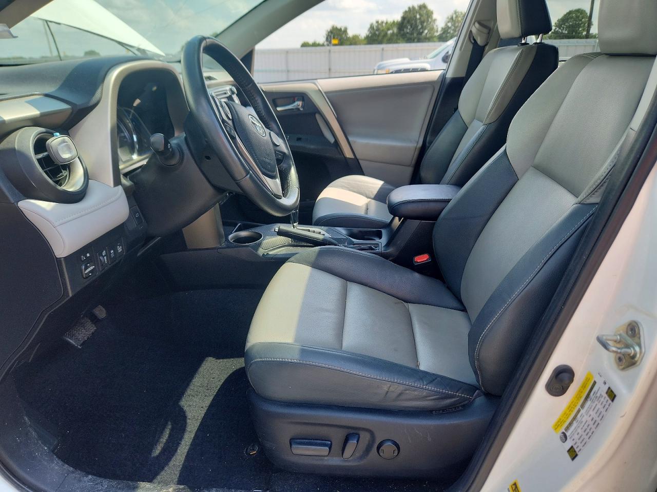 2013 Toyota Rav4 Limited White vin: 2T3YFREV6DW028235