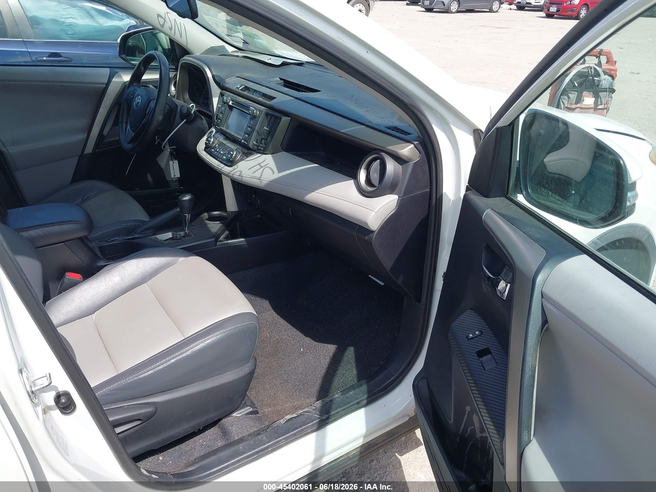 2013 Toyota Rav4 Limited White vin: 2T3YFREV6DW041616