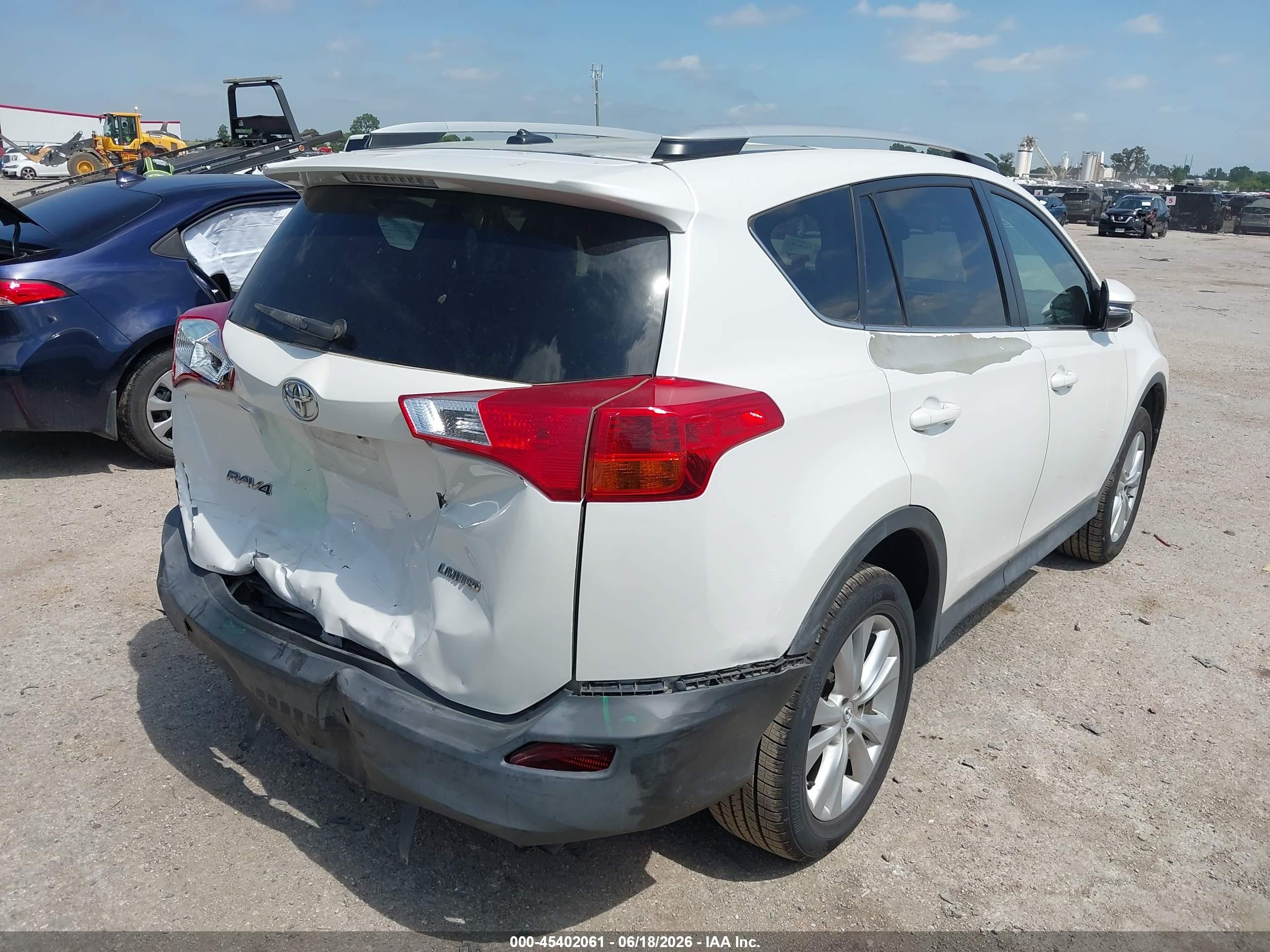 2013 Toyota Rav4 Limited White vin: 2T3YFREV6DW041616