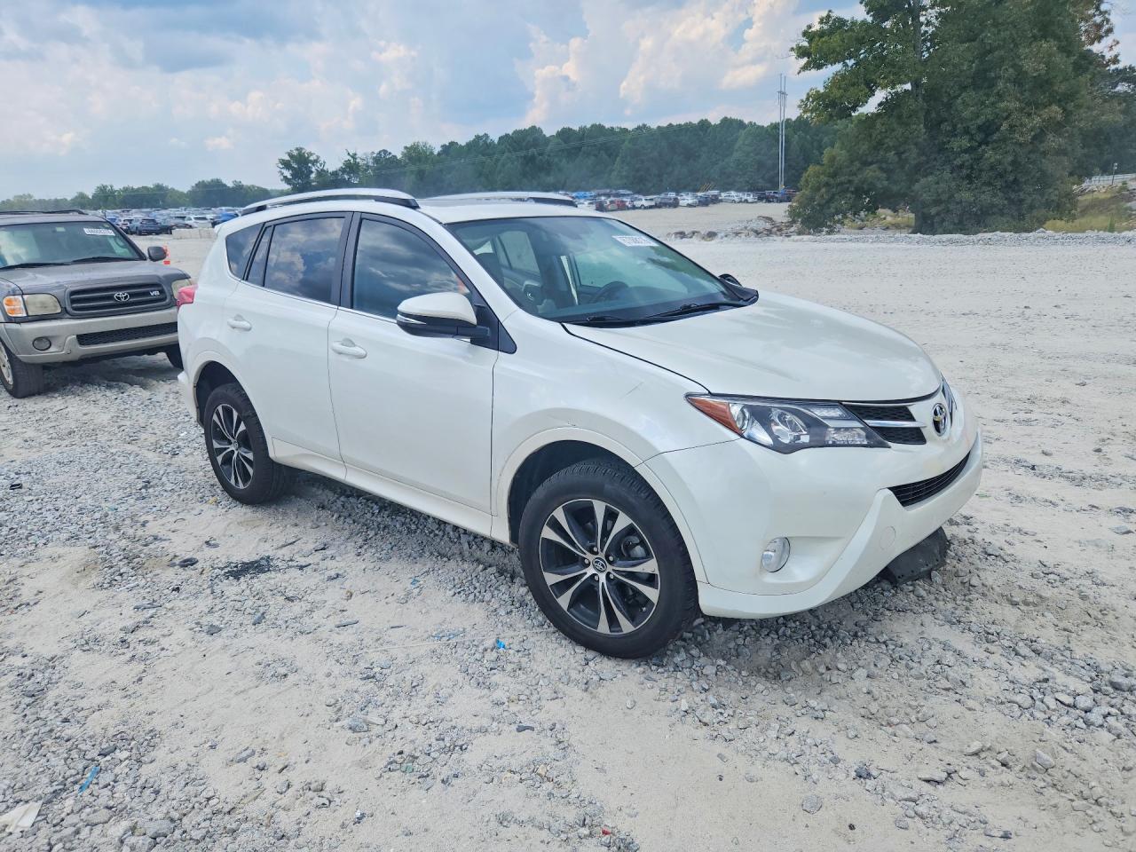 2015 Toyota Rav4 Limited White vin: 2T3YFREV6FW175660