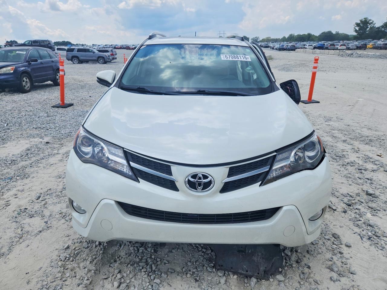 2015 Toyota Rav4 Limited White vin: 2T3YFREV6FW175660
