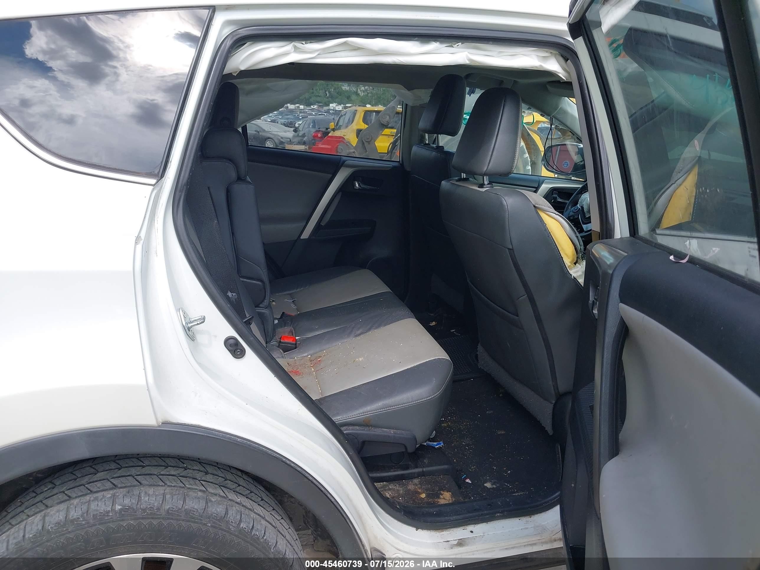 2015 Toyota Rav4 Limited White vin: 2T3YFREV6FW187310