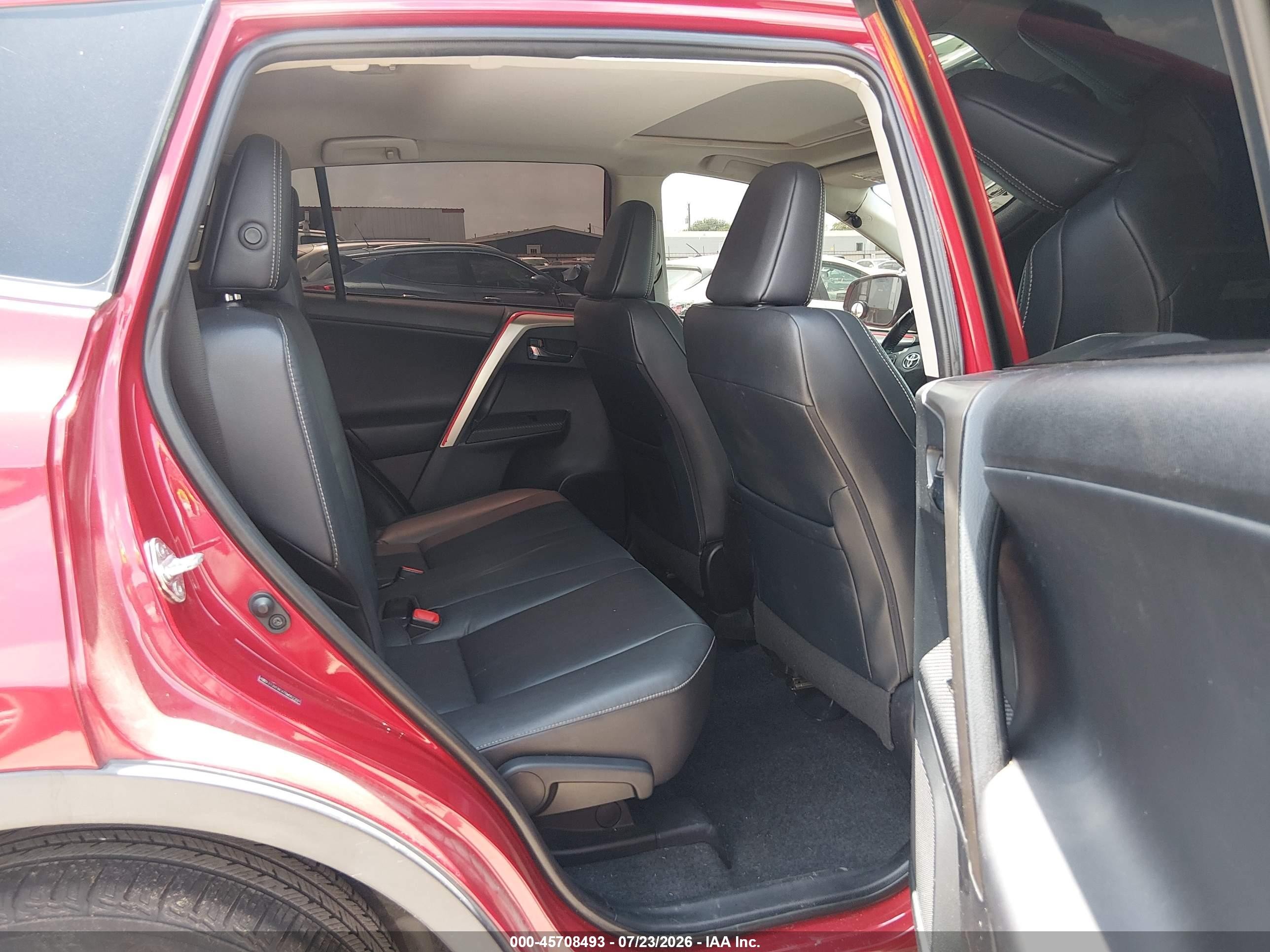 2013 Toyota Rav4 Limited Red vin: 2T3YFREV7DW062300