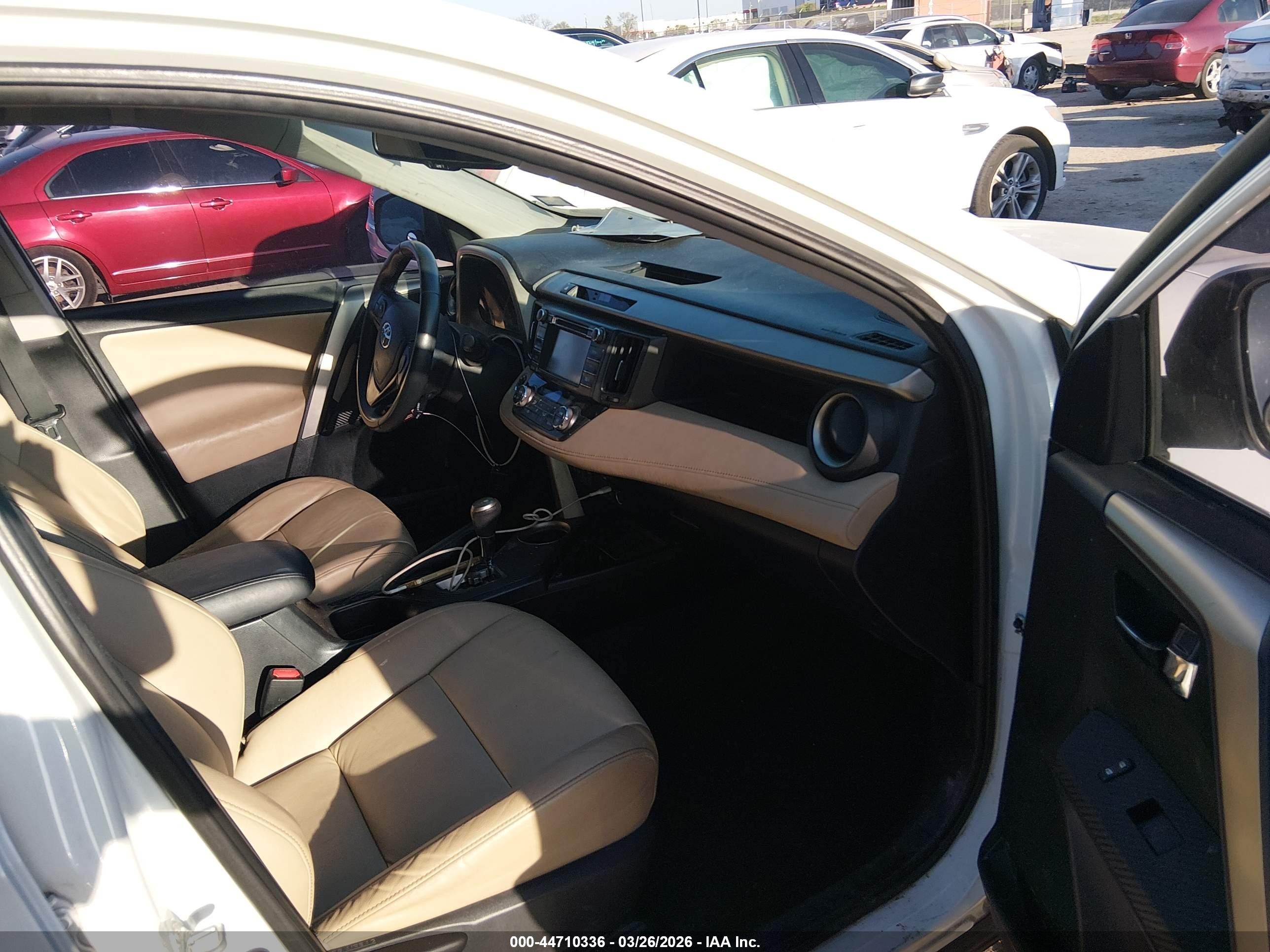 2014 Toyota Rav4 Limited White vin: 2T3YFREV7EW106717