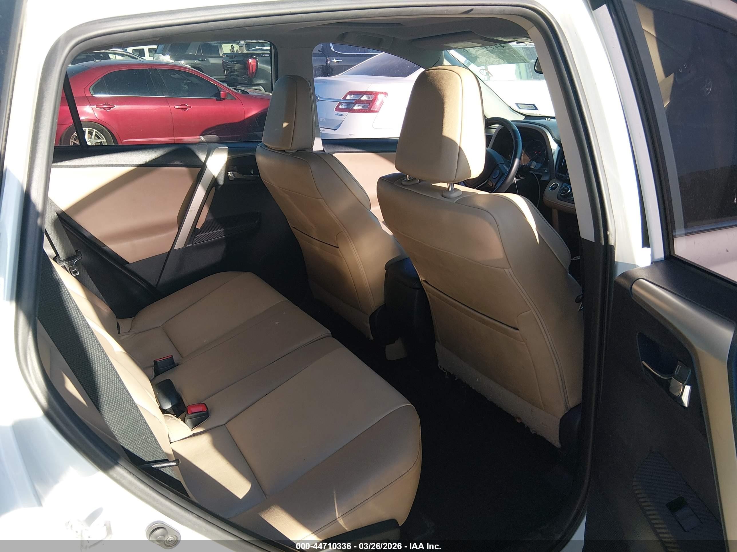 2014 Toyota Rav4 Limited White vin: 2T3YFREV7EW106717