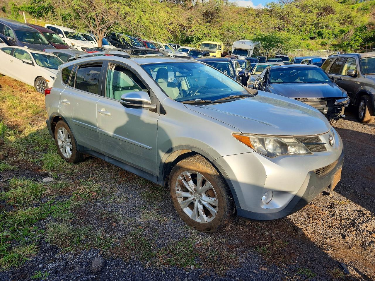 2014 Toyota Rav4 Limited Серебряный vin: 2T3YFREV7EW121752