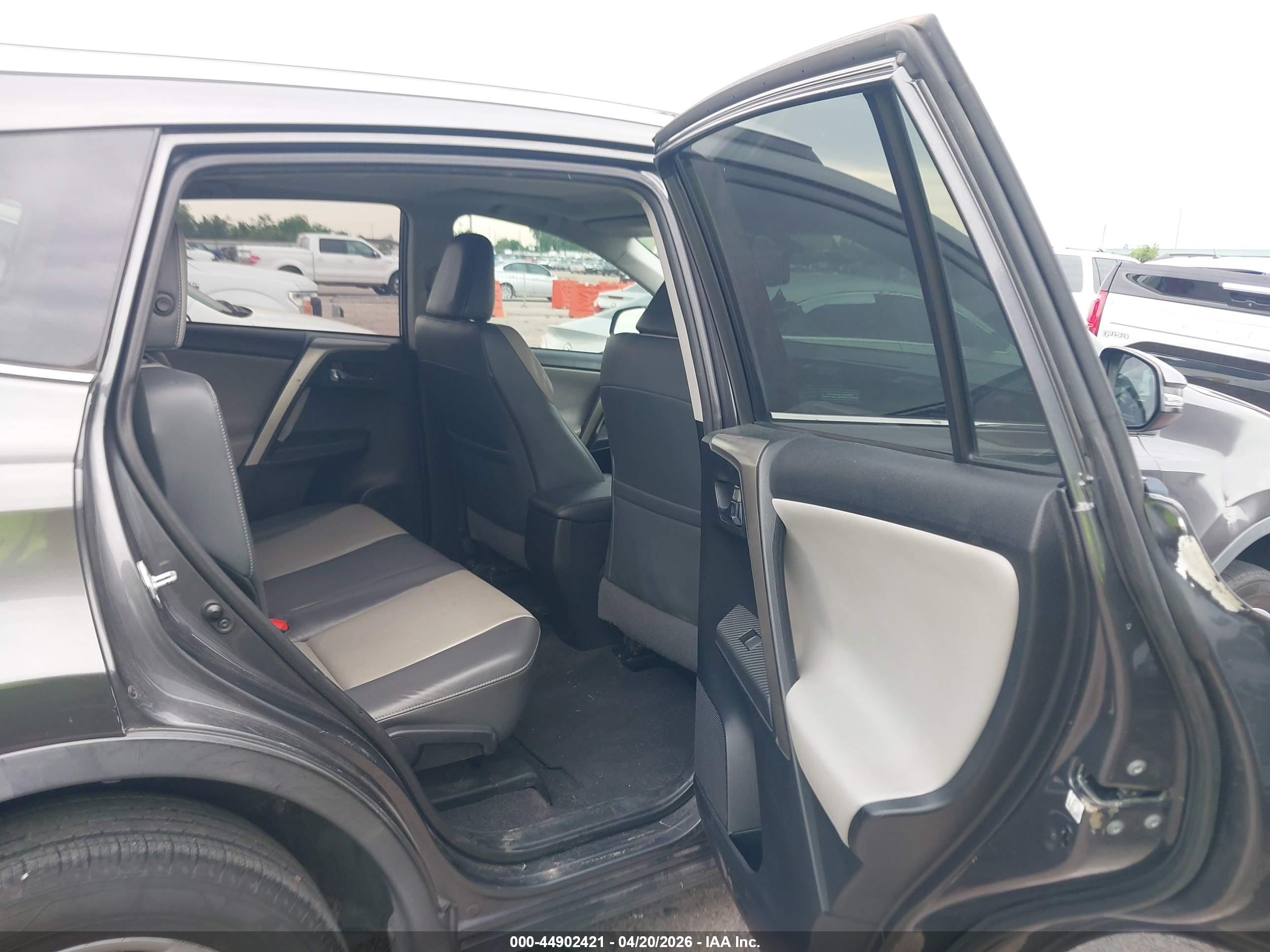 2015 Toyota Rav4 Limited Gray vin: 2T3YFREV7FW149424