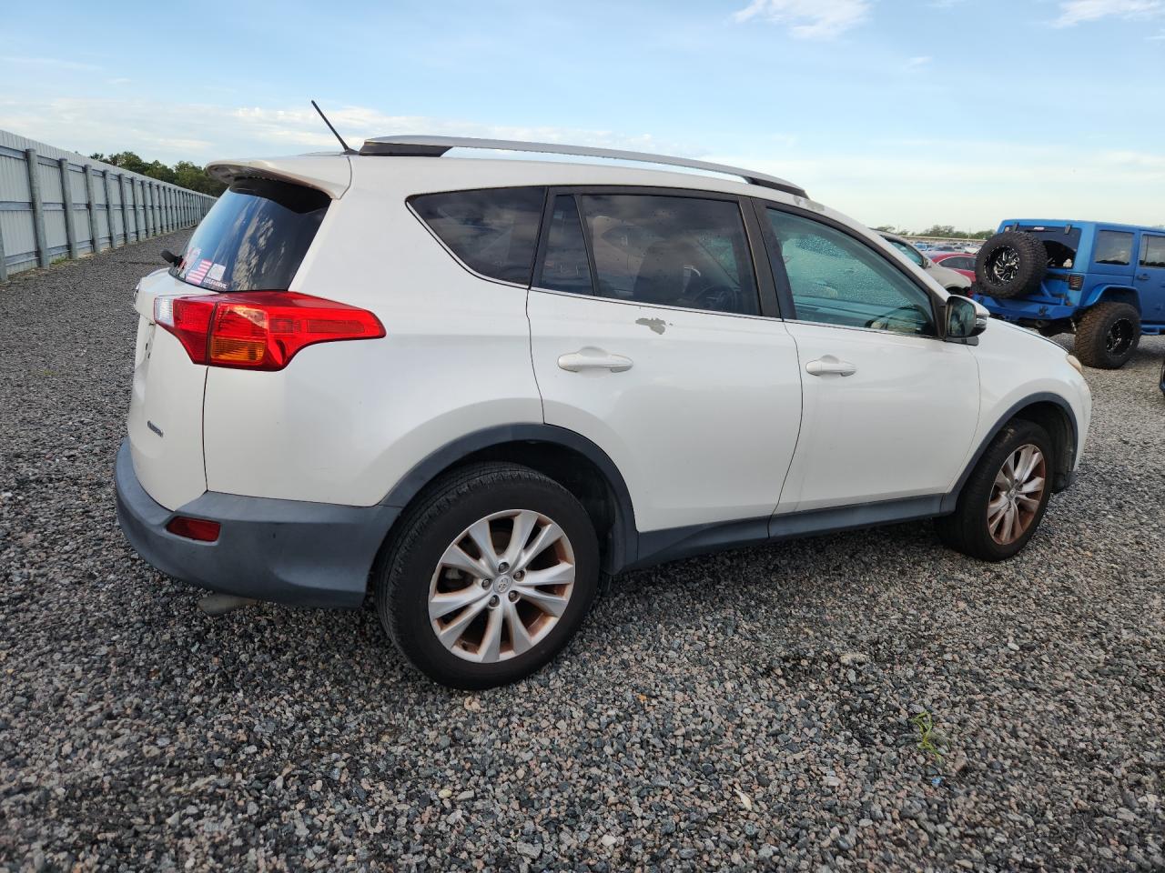 2013 Toyota Rav4 Limited White vin: 2T3YFREV8DW032738