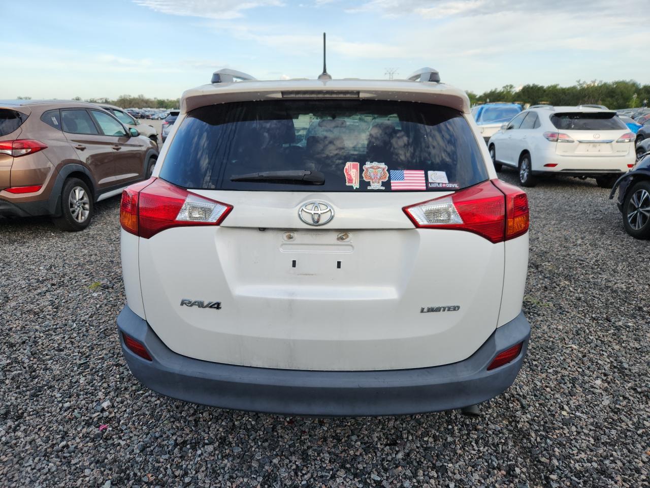 2013 Toyota Rav4 Limited White vin: 2T3YFREV8DW032738