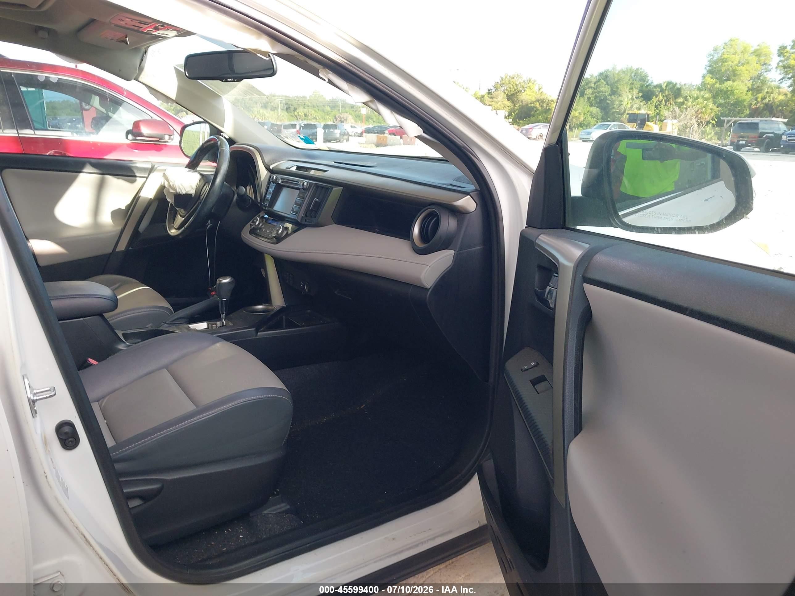 2014 Toyota Rav4 Limited White vin: 2T3YFREV8EW085019
