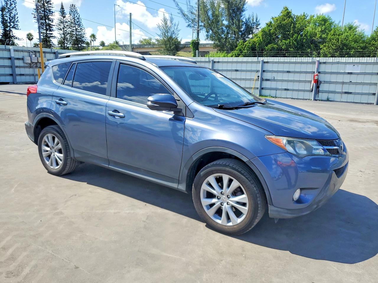 2014 Toyota Rav4 Limited Blue vin: 2T3YFREV8EW087949