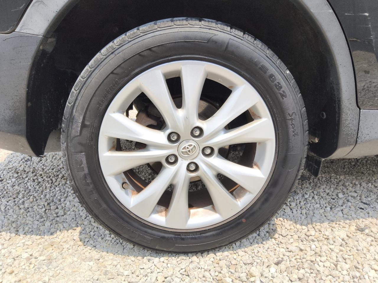 2014 Toyota Rav4 Limited Black vin: 2T3YFREV8EW093489 Damage: Right Rear Tire, Worn, Replacement Required