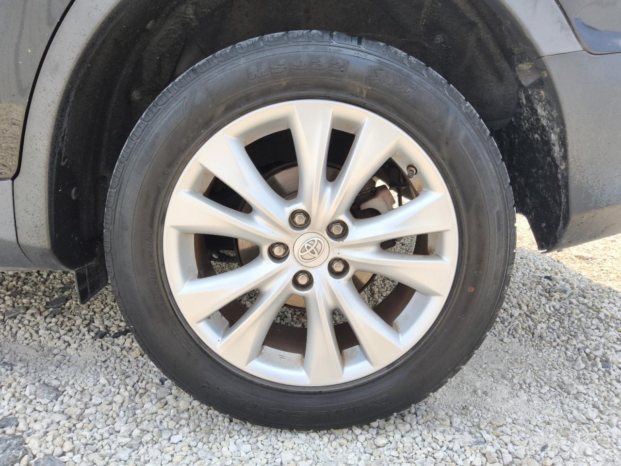 2014 Toyota Rav4 Limited Black vin: 2T3YFREV8EW093489 Damage: Left Rear Tire, Worn, Replacement Required