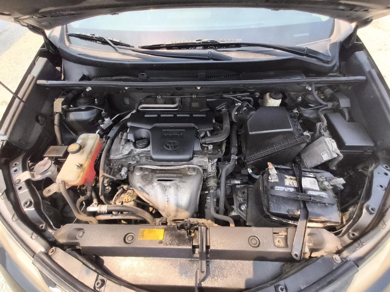 2014 Toyota Rav4 Limited Black vin: 2T3YFREV8EW093489 Damage: Valve Cover(S) Gasket, Leak, Repair Required