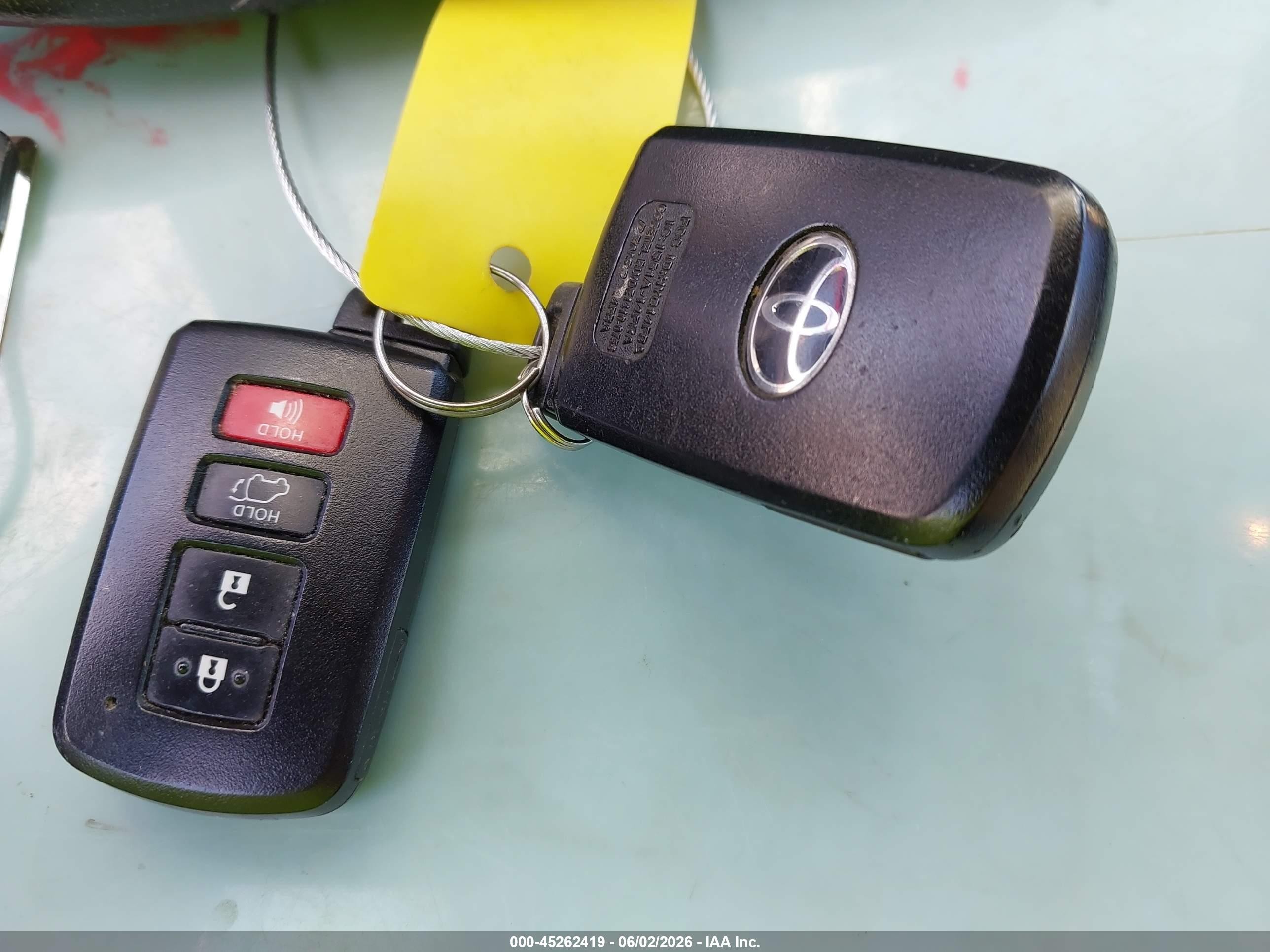 2015 Toyota Rav4 Limited Red vin: 2T3YFREV8FW230075