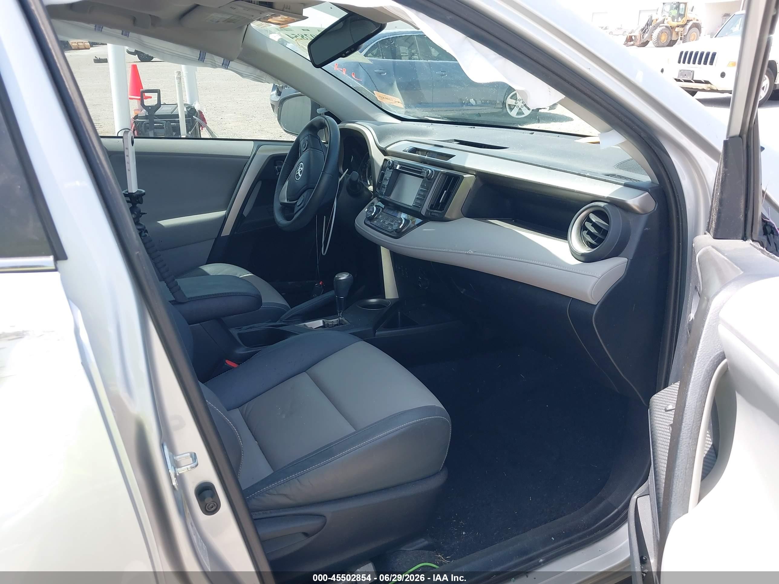 2013 Toyota Rav4 Limited Silver vin: 2T3YFREV9DW015348