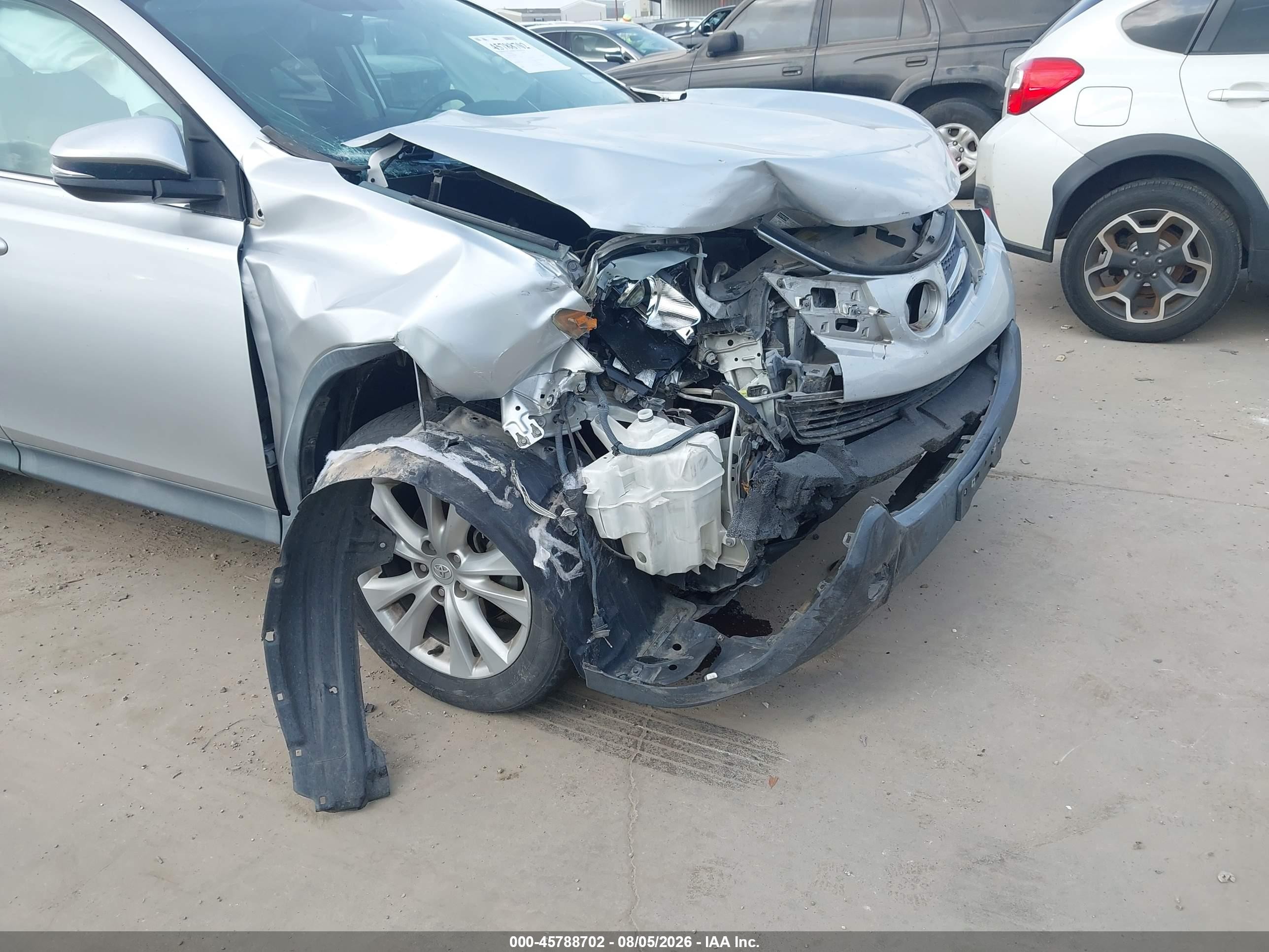 2013 Toyota Rav4 Limited Silver vin: 2T3YFREV9DW032943