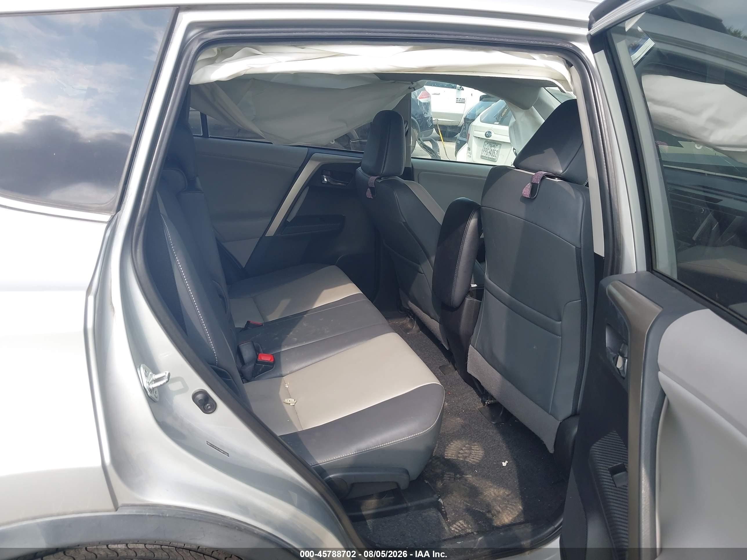 2013 Toyota Rav4 Limited Silver vin: 2T3YFREV9DW032943