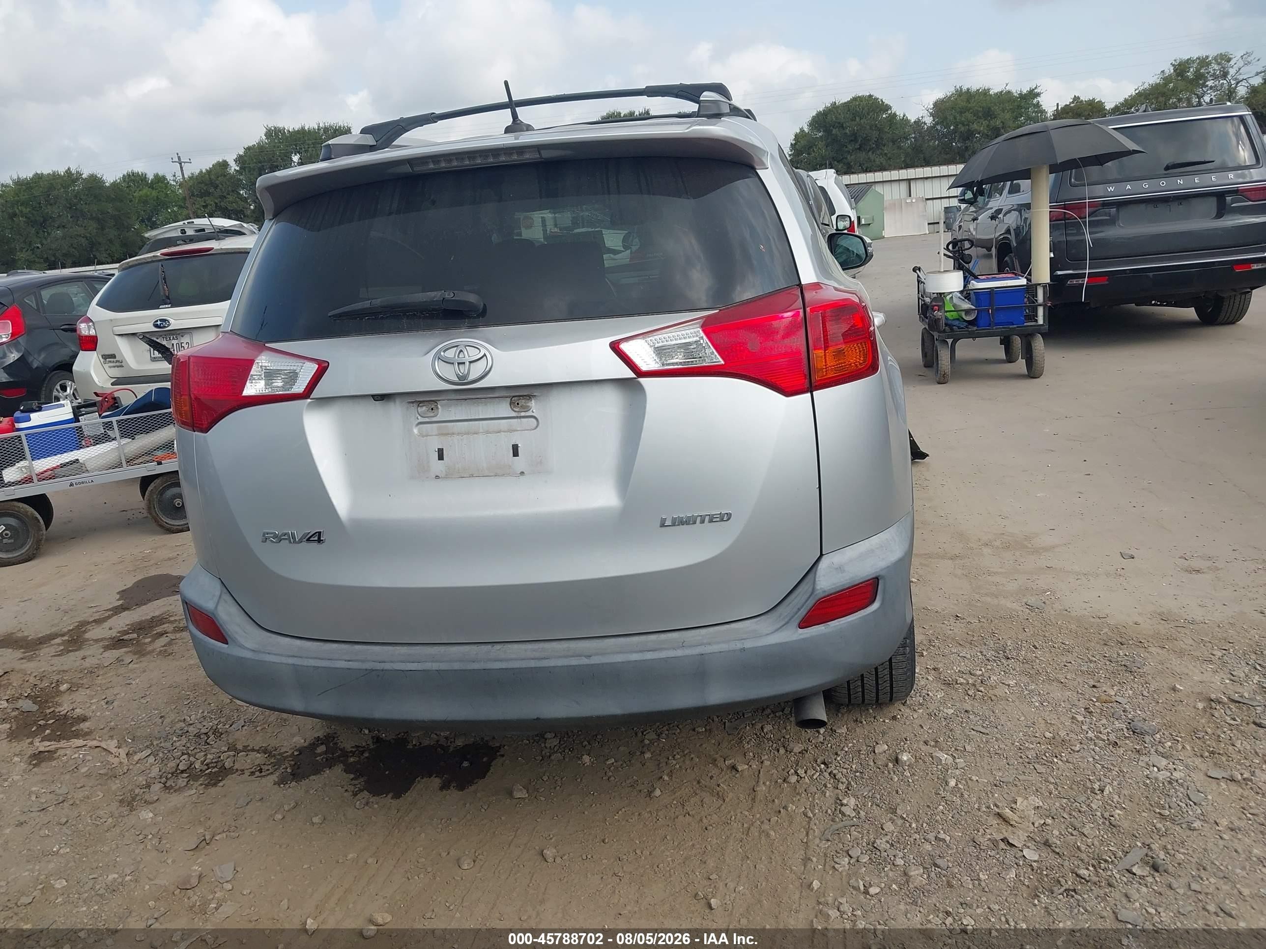 2013 Toyota Rav4 Limited Silver vin: 2T3YFREV9DW032943