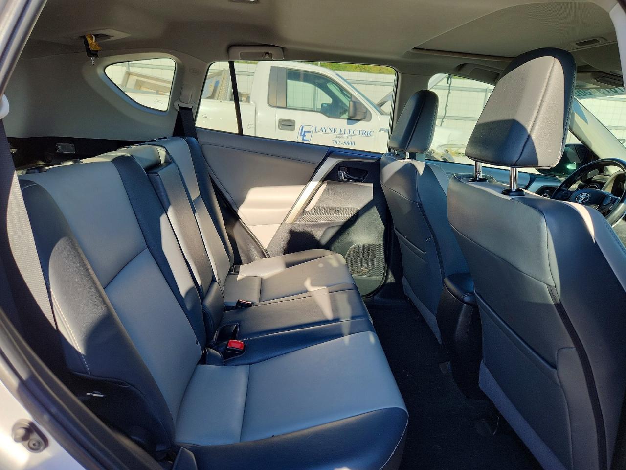 2013 Toyota Rav4 Limited Silver vin: 2T3YFREV9DW064307