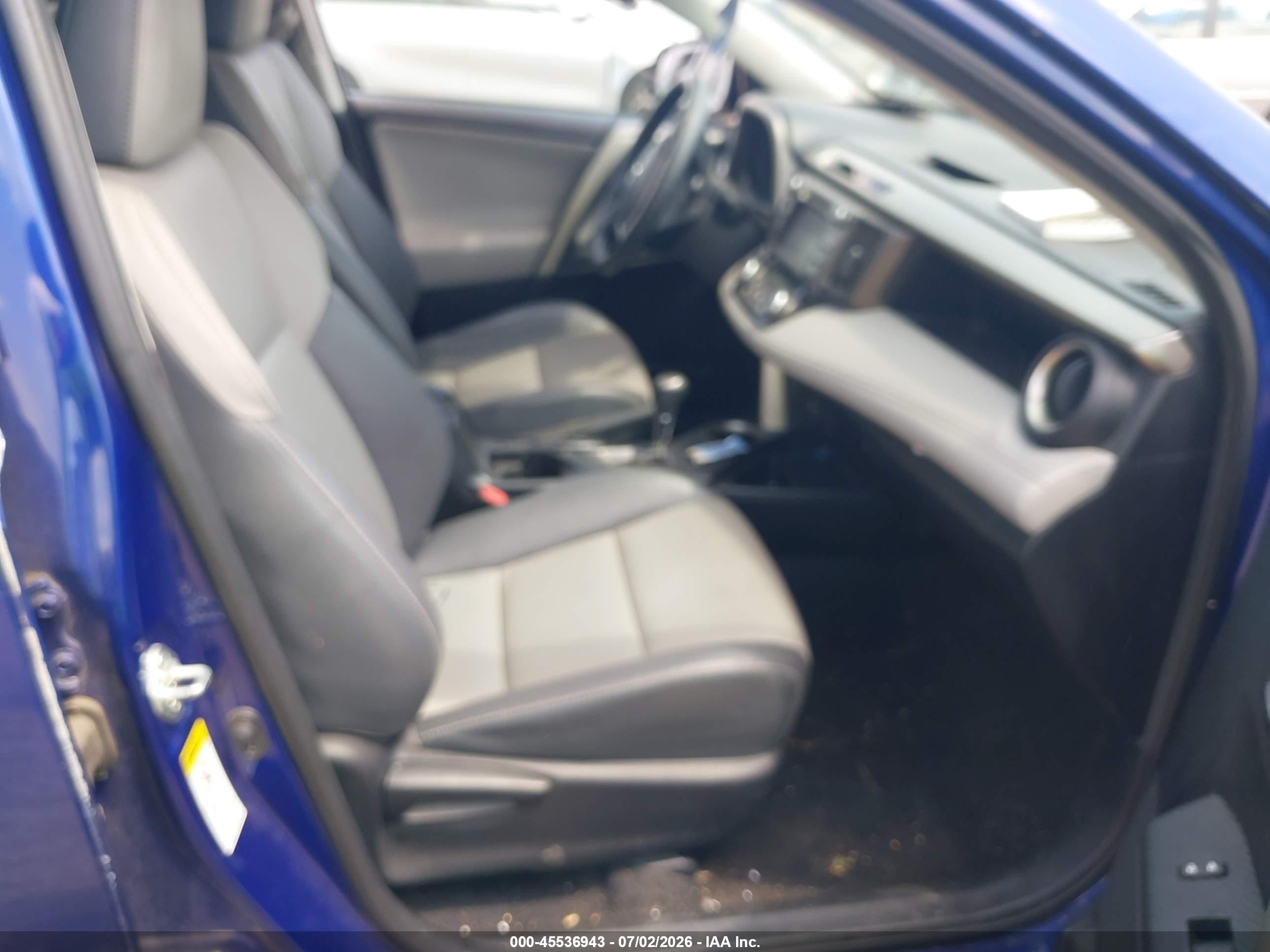 2014 Toyota Rav4 Limited Blue vin: 2T3YFREV9EW095011