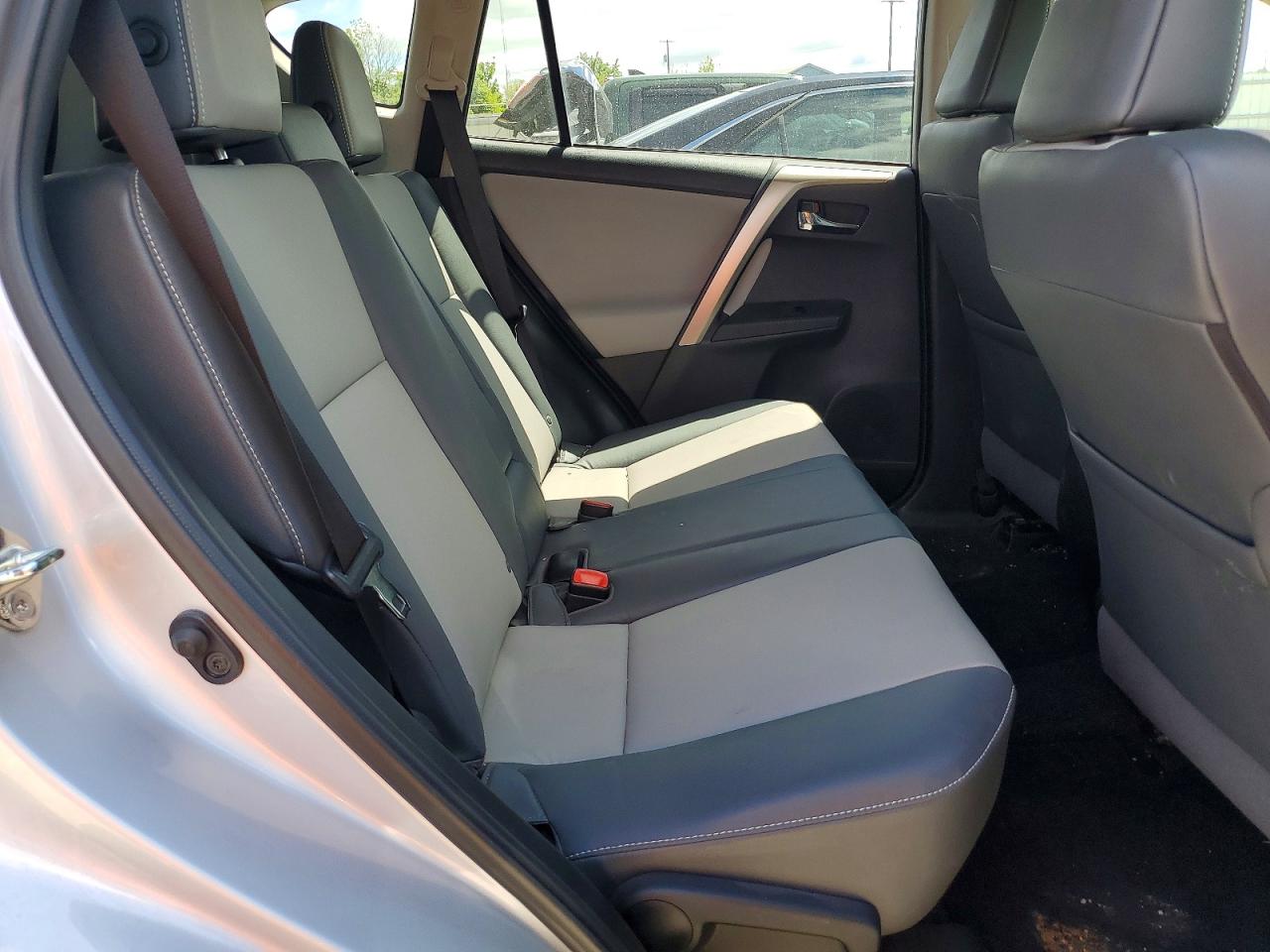 2014 Toyota Rav4 Limited Silver vin: 2T3YFREV9EW098121